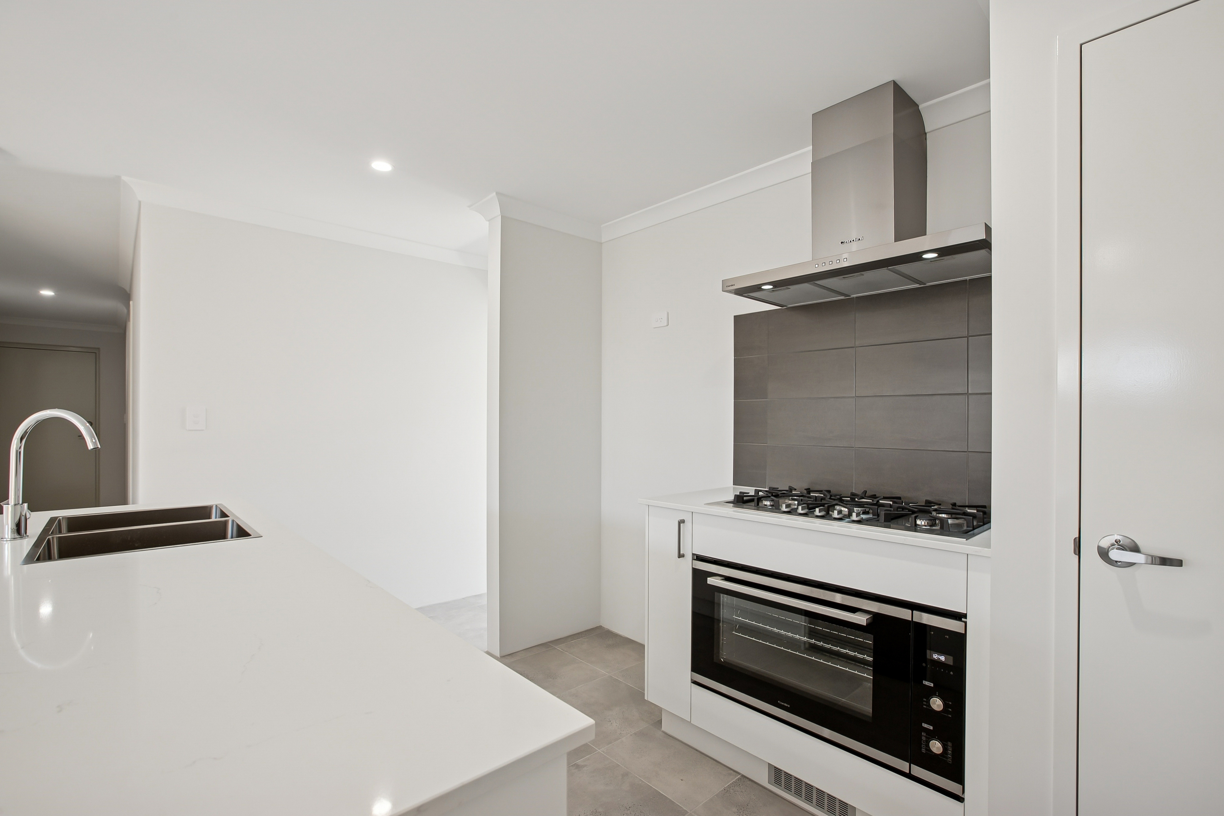 4 Citrine Way, KARNUP WA 6176, Karnup - Thumbnail 3