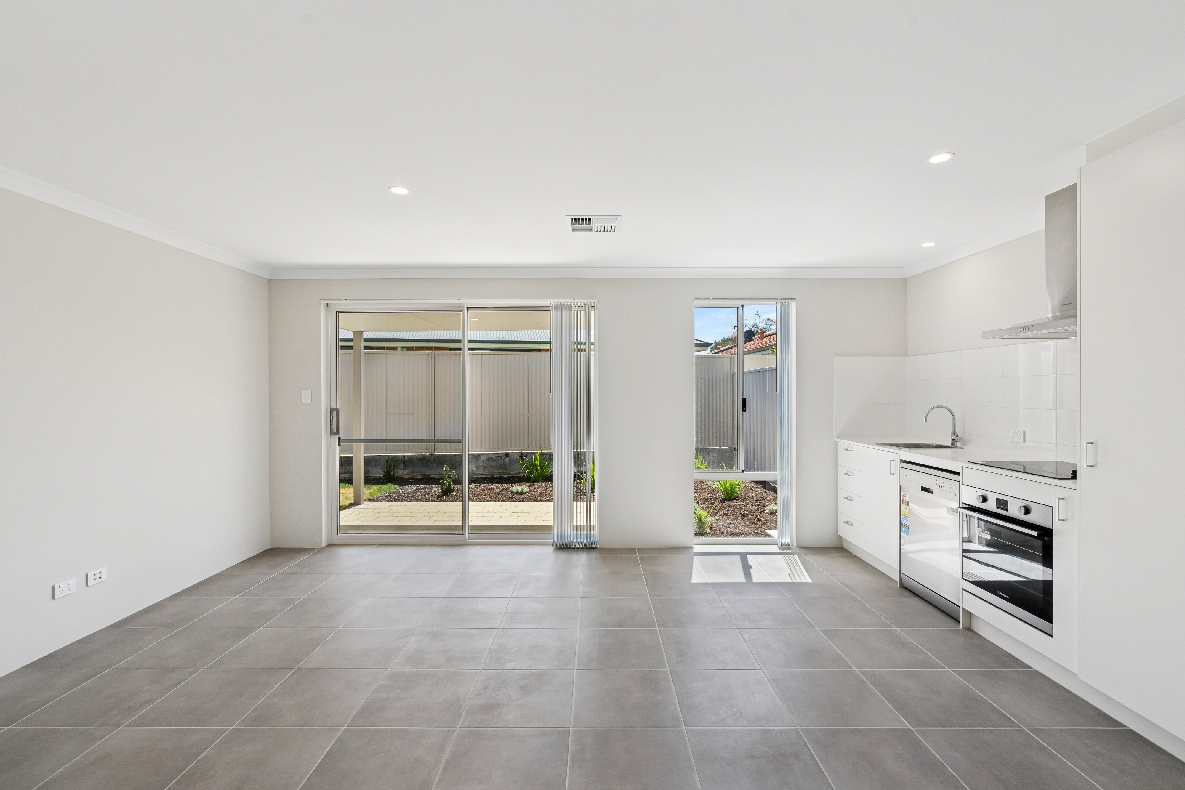 15A Westmoreland Circle, BERTRAM WA 6167, Bertram - Thumbnail 7