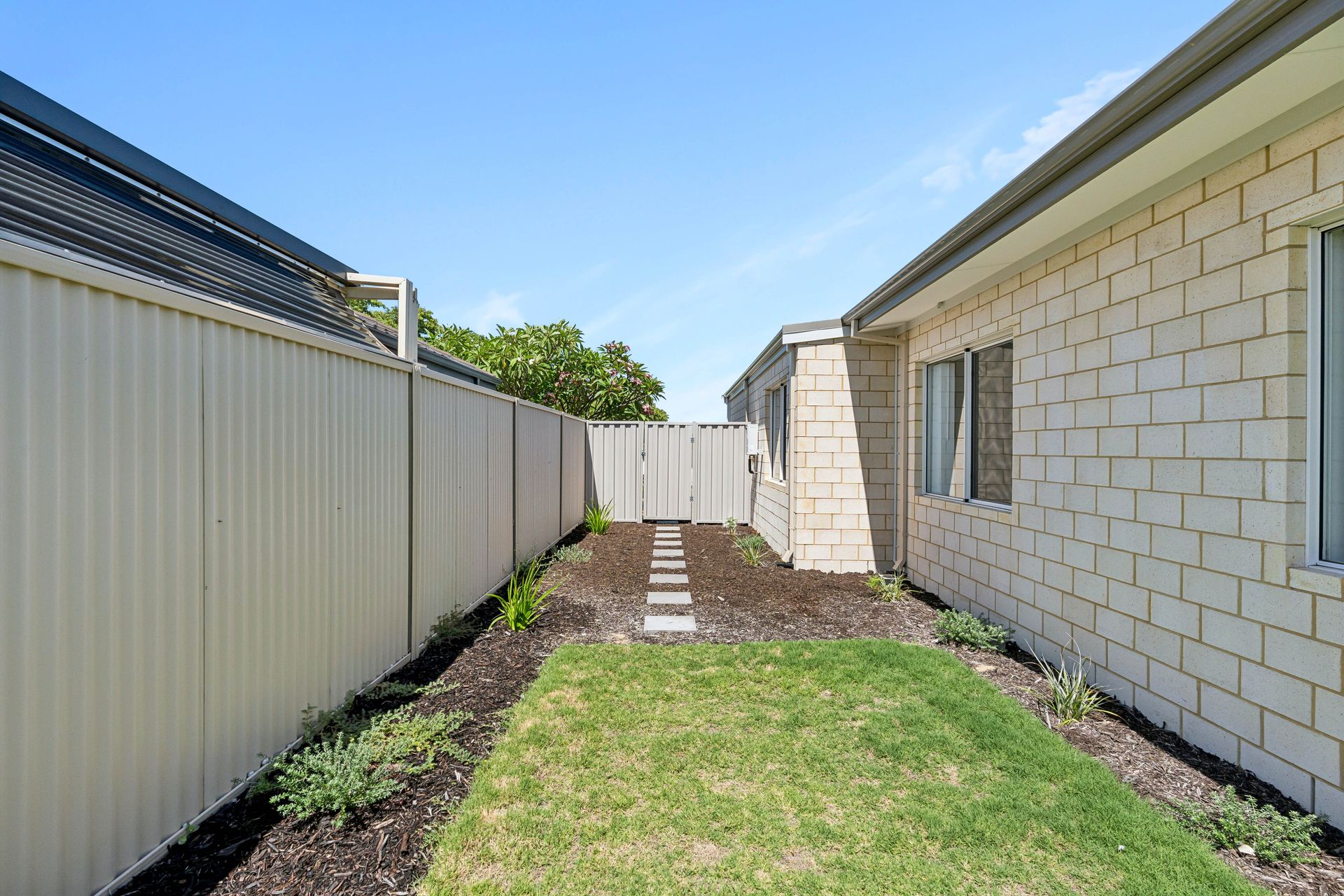 15 Westmoreland Circle, BERTRAM WA 6167, Bertram - Thumbnail 3