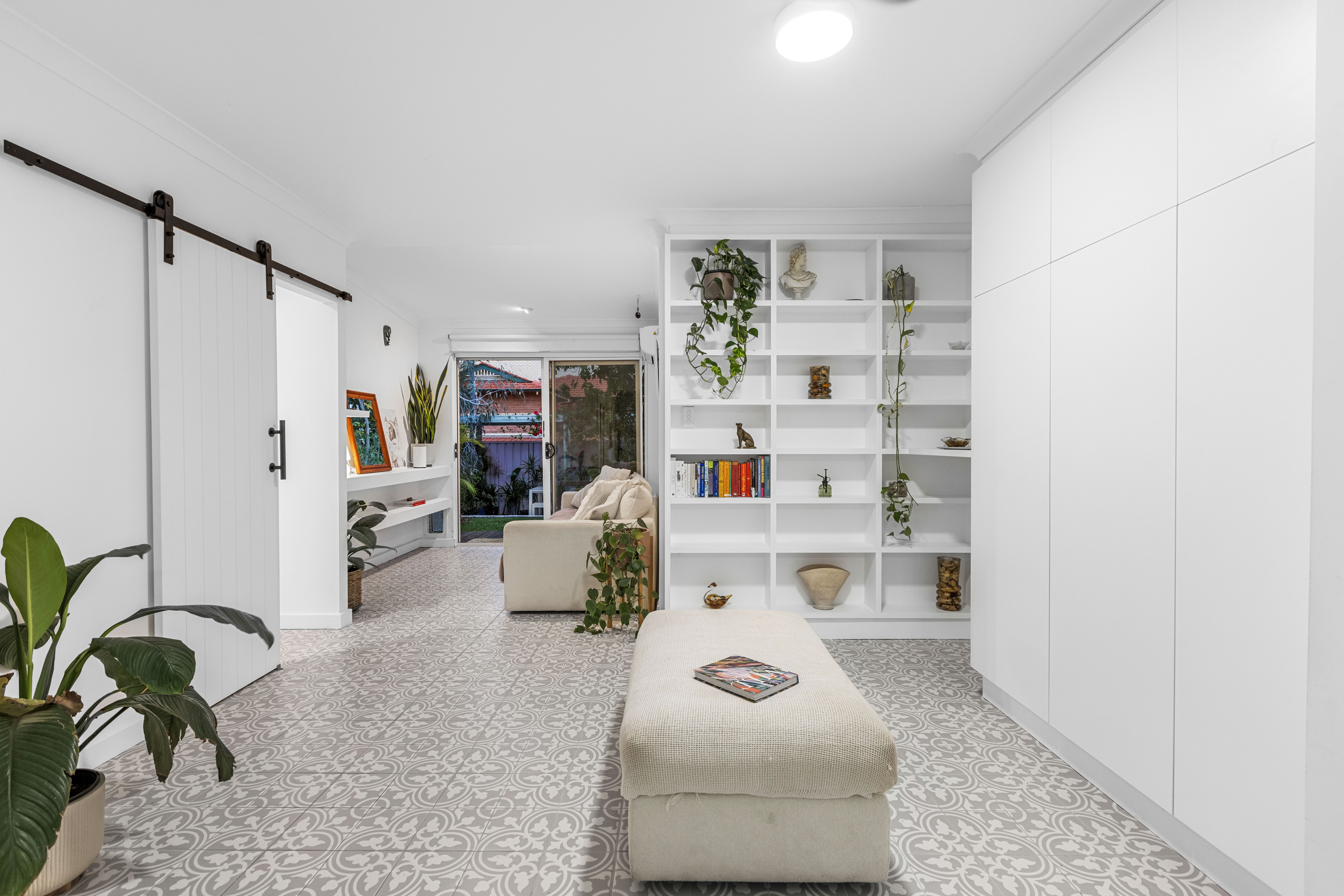 1/24 Hastings Street, SCARBOROUGH WA 6019, Scarborough - Thumbnail 2