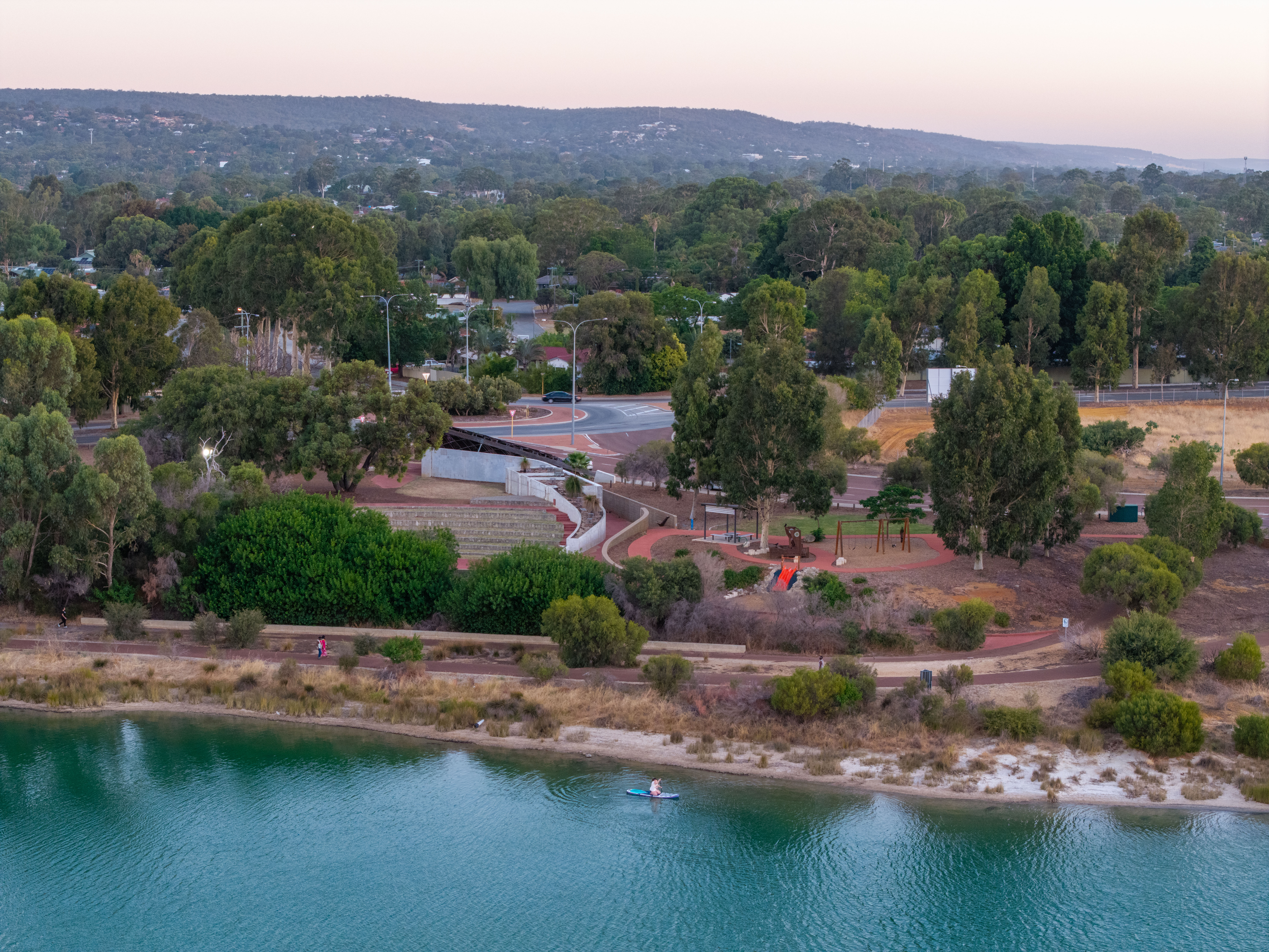 16 Gippsland Parade, CHAMPION LAKES WA 6111, Champion Lakes - Thumbnail 6