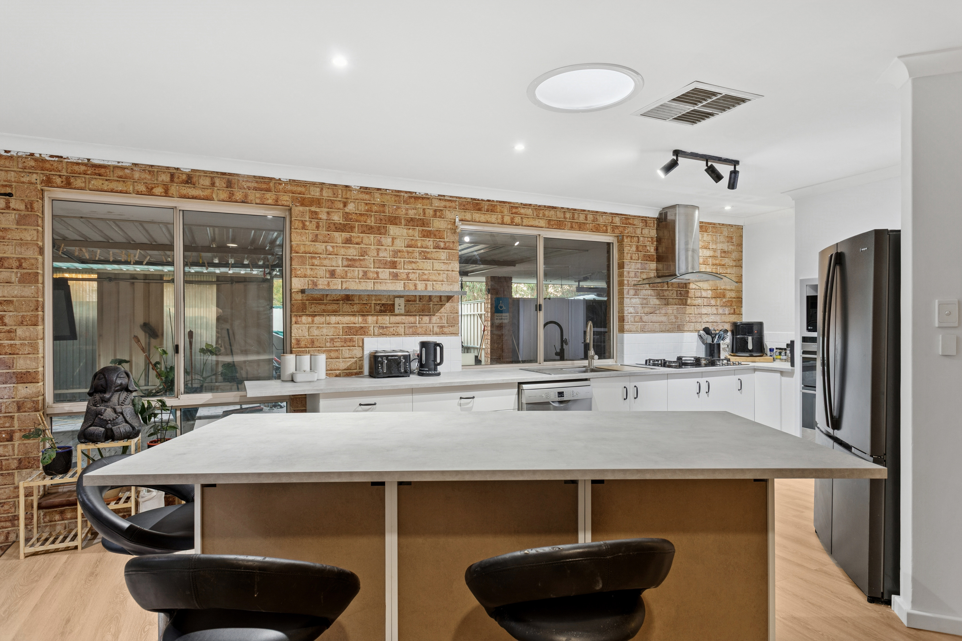 2 Summit Grove, SWAN VIEW WA 6056, Swan View - Thumbnail 4
