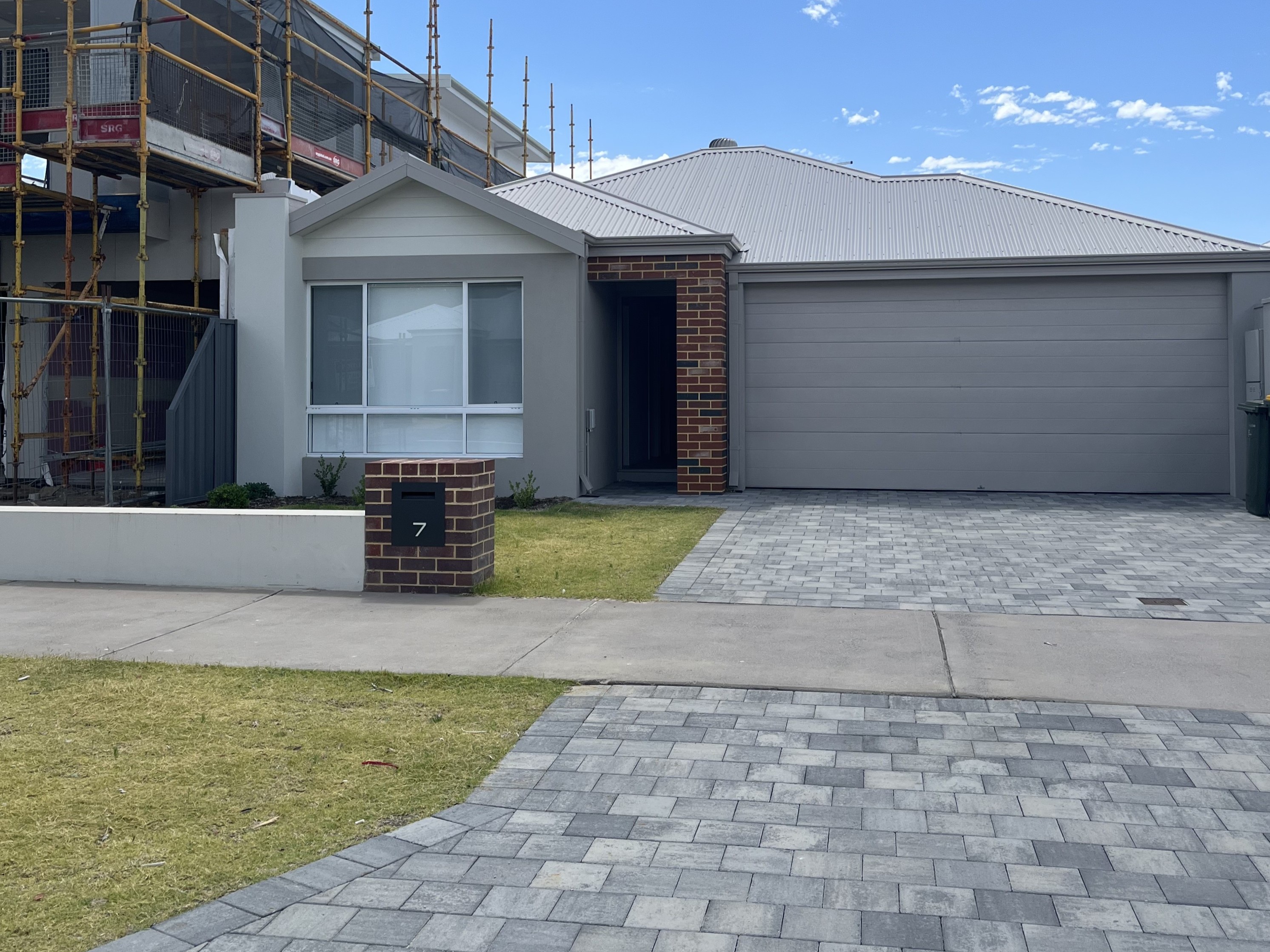 7 CUSSINGTON WAY, ELLENBROOK WA 6069, Ellenbrook - Thumbnail 2