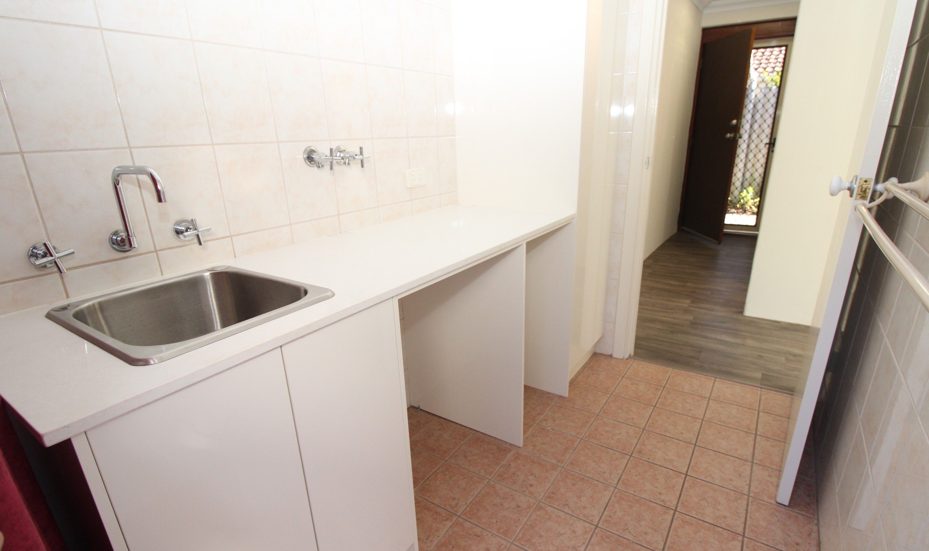 208B Orrong Road, CARLISLE WA 6101, Carlisle - Thumbnail 4
