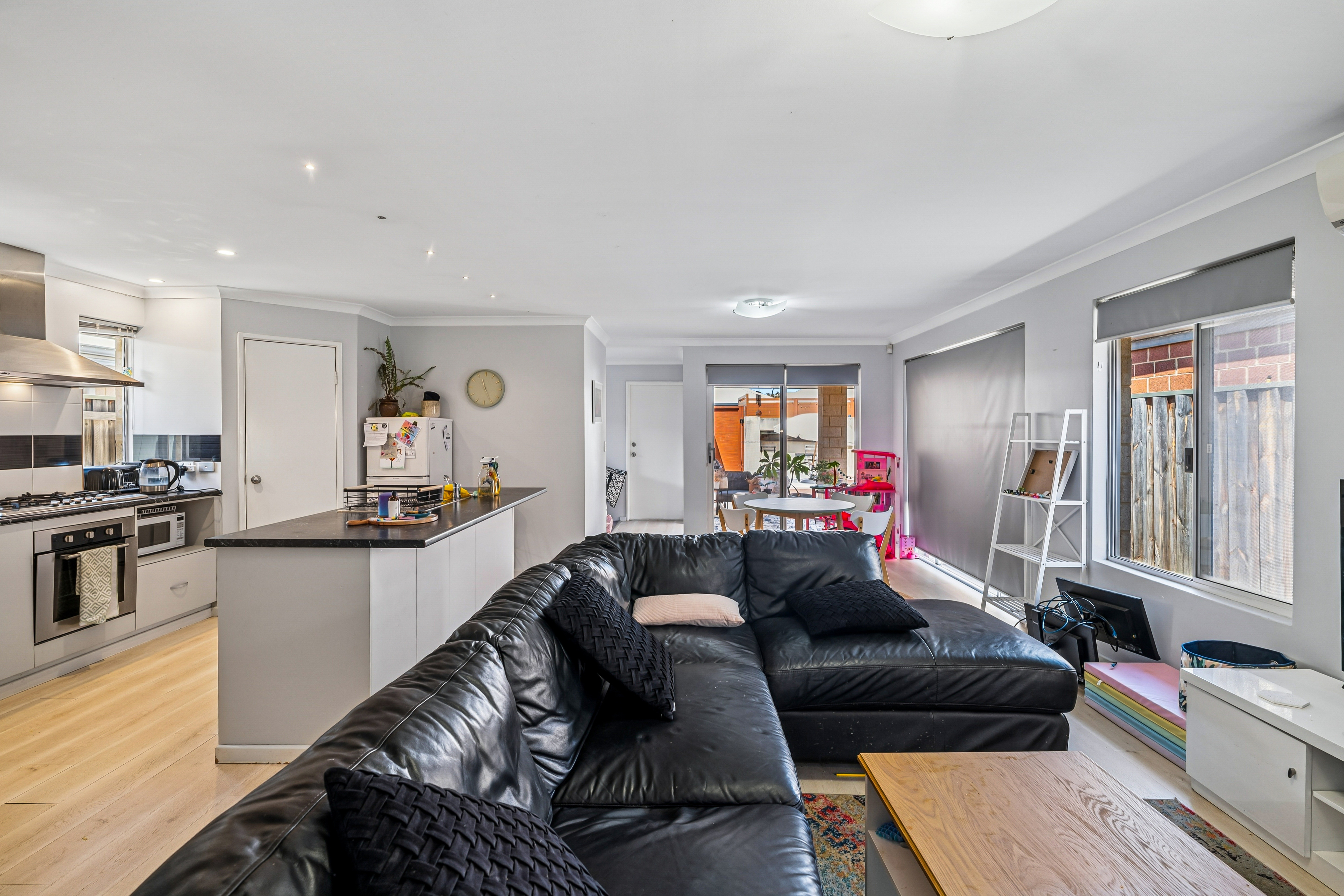 111 Bordeaux Lane, ELLENBROOK WA 6069, Ellenbrook - Thumbnail 3