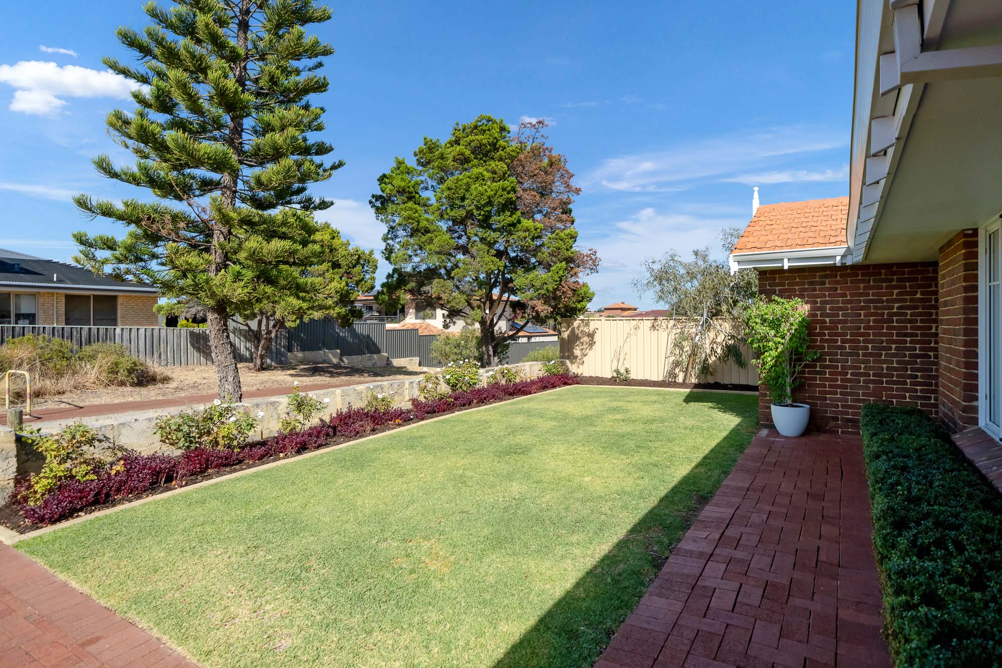 24 Carroo Heights, OCEAN REEF WA 6027, Ocean Reef - Thumbnail 2