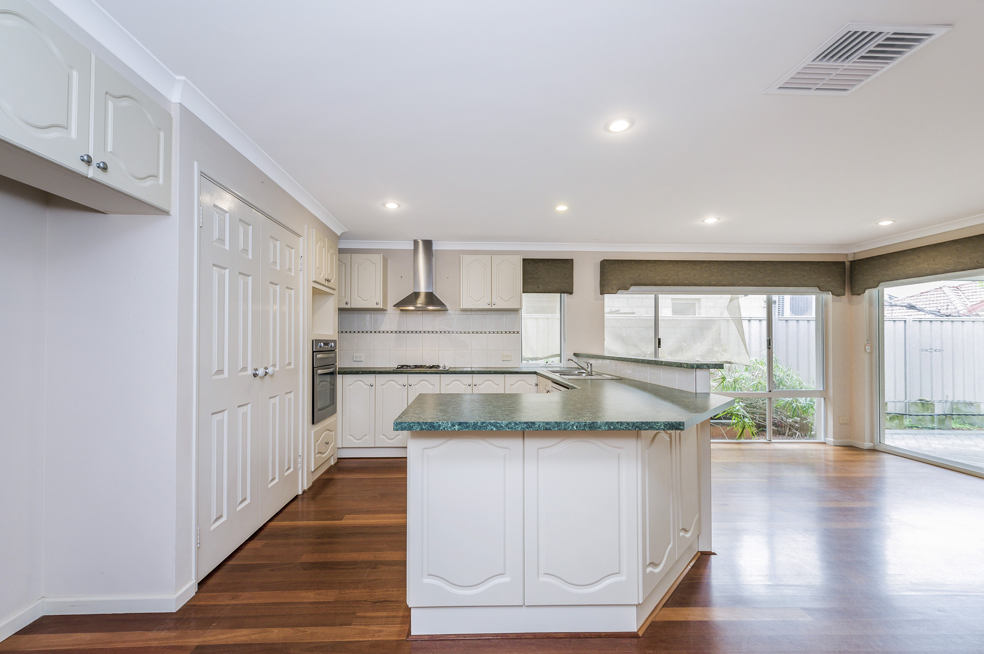 21 The Anchorage, MAYLANDS WA 6051, Maylands - Thumbnail 6