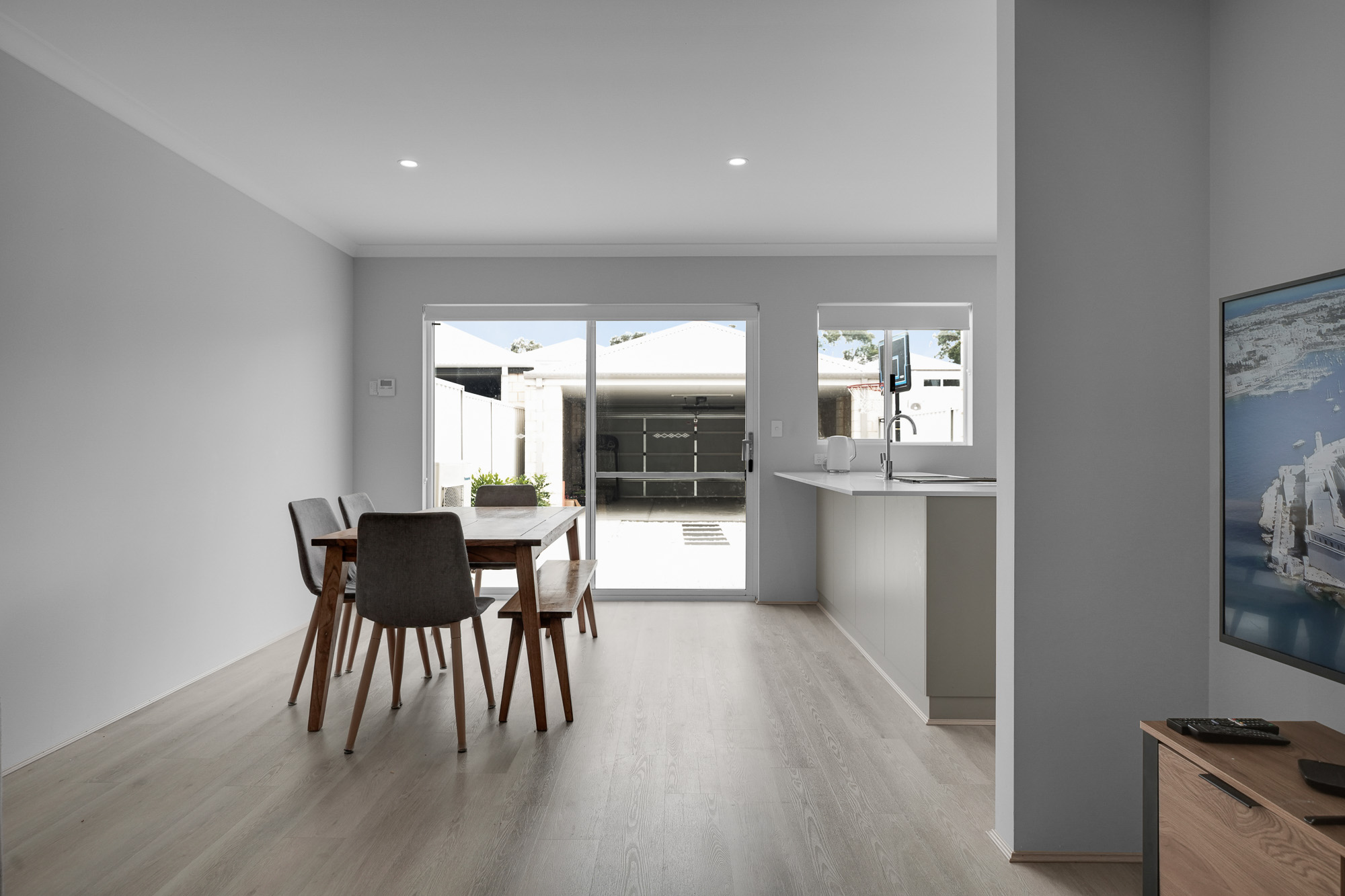 16 Overland Approach, WANNEROO WA 6065, Wanneroo - Thumbnail 4