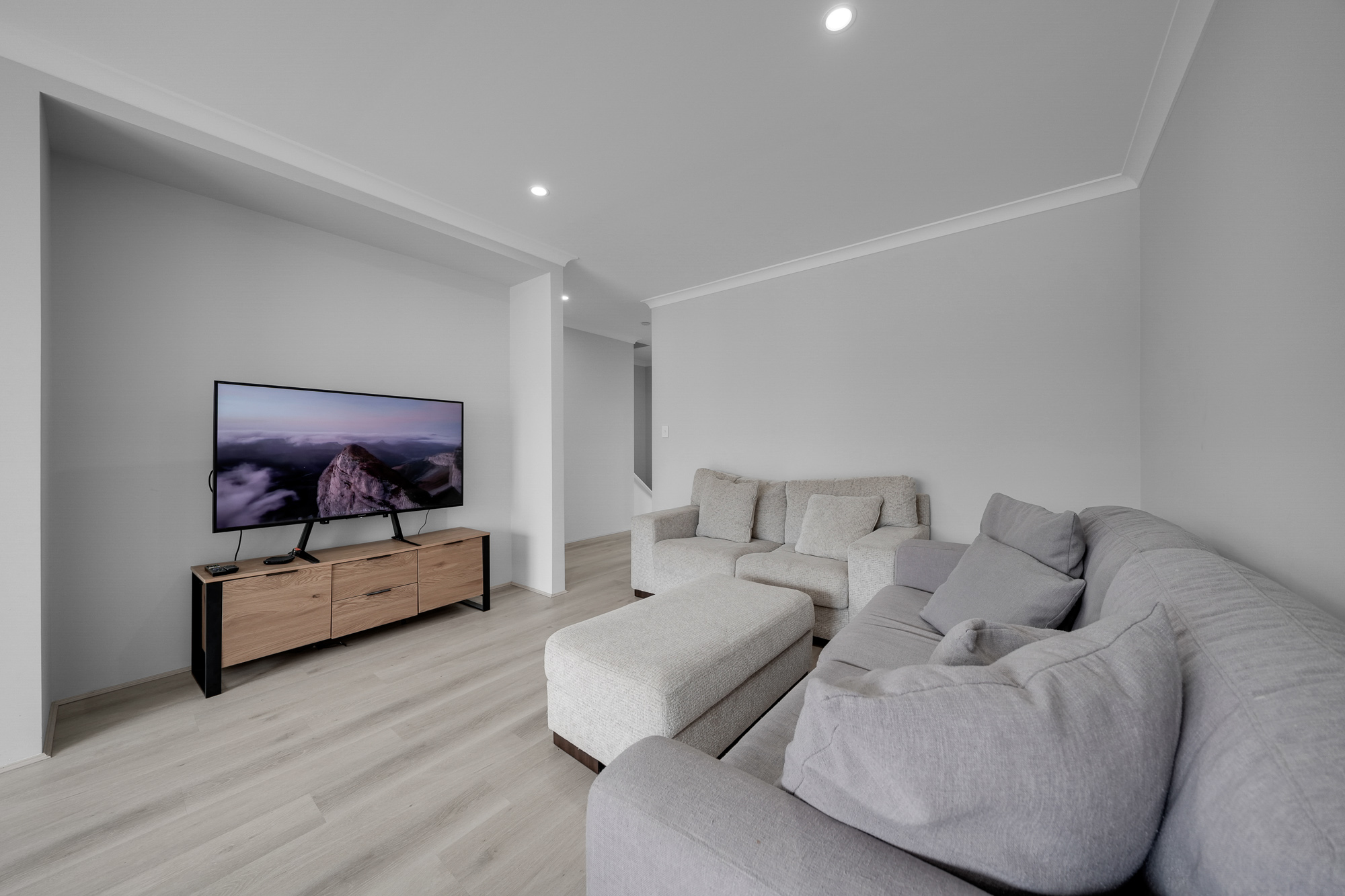 16 Overland Approach, WANNEROO WA 6065, Wanneroo - Thumbnail 5
