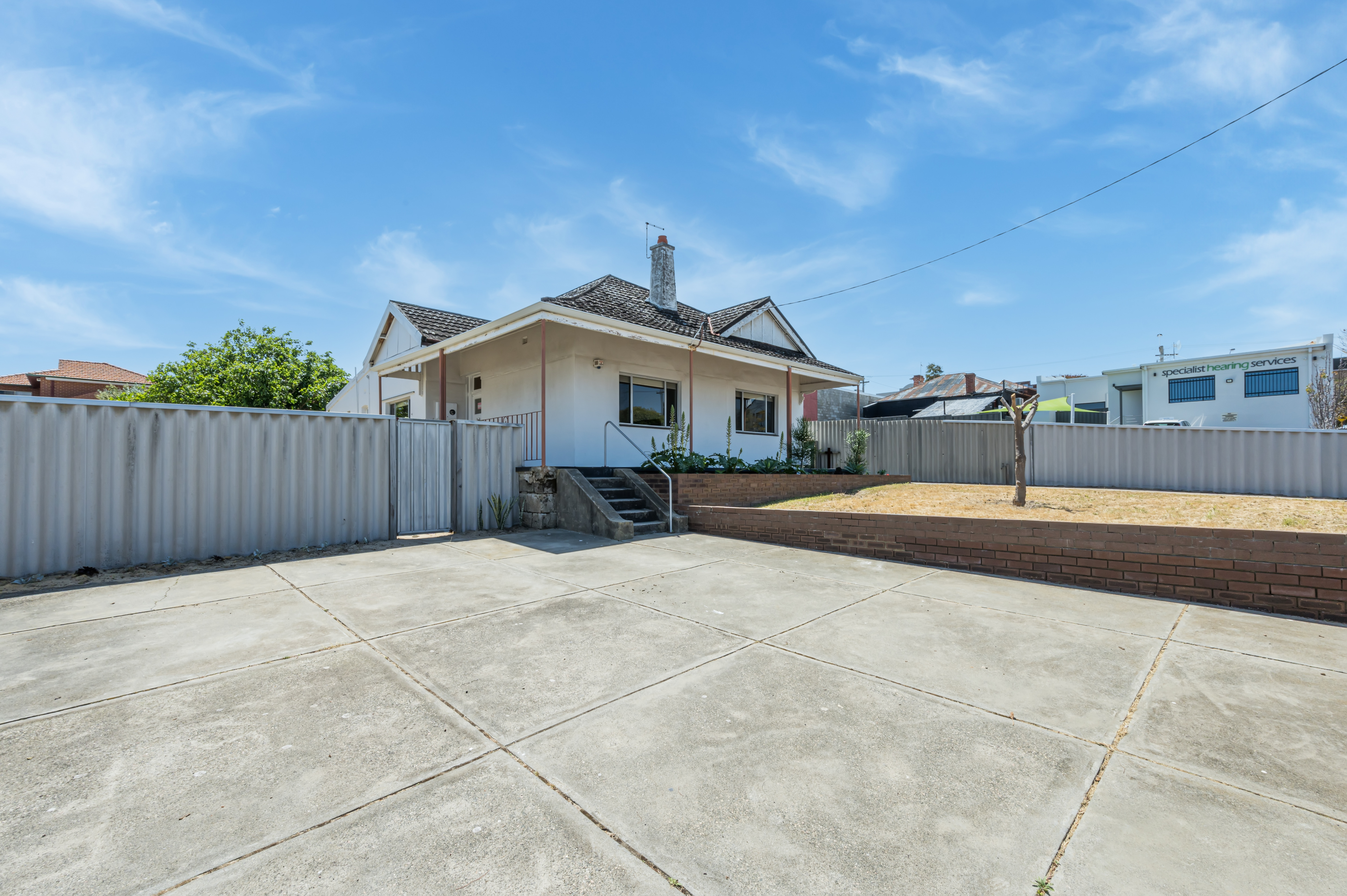 70 Anzac Road, MOUNT HAWTHORN WA 6016, Mount Hawthorn - Thumbnail 2