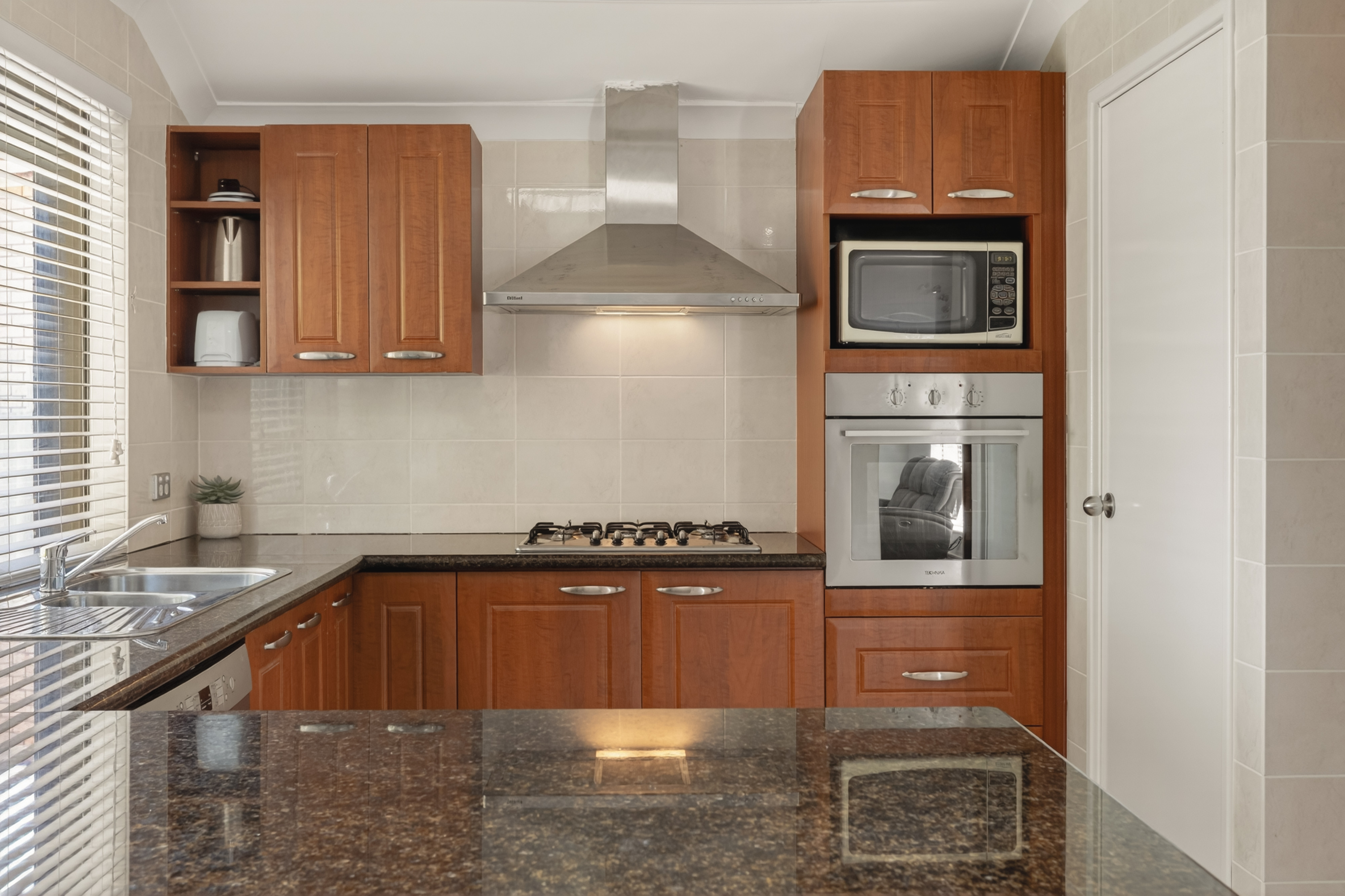 5 Coquina Close, HEATHRIDGE WA 6027, Heathridge - Thumbnail 3