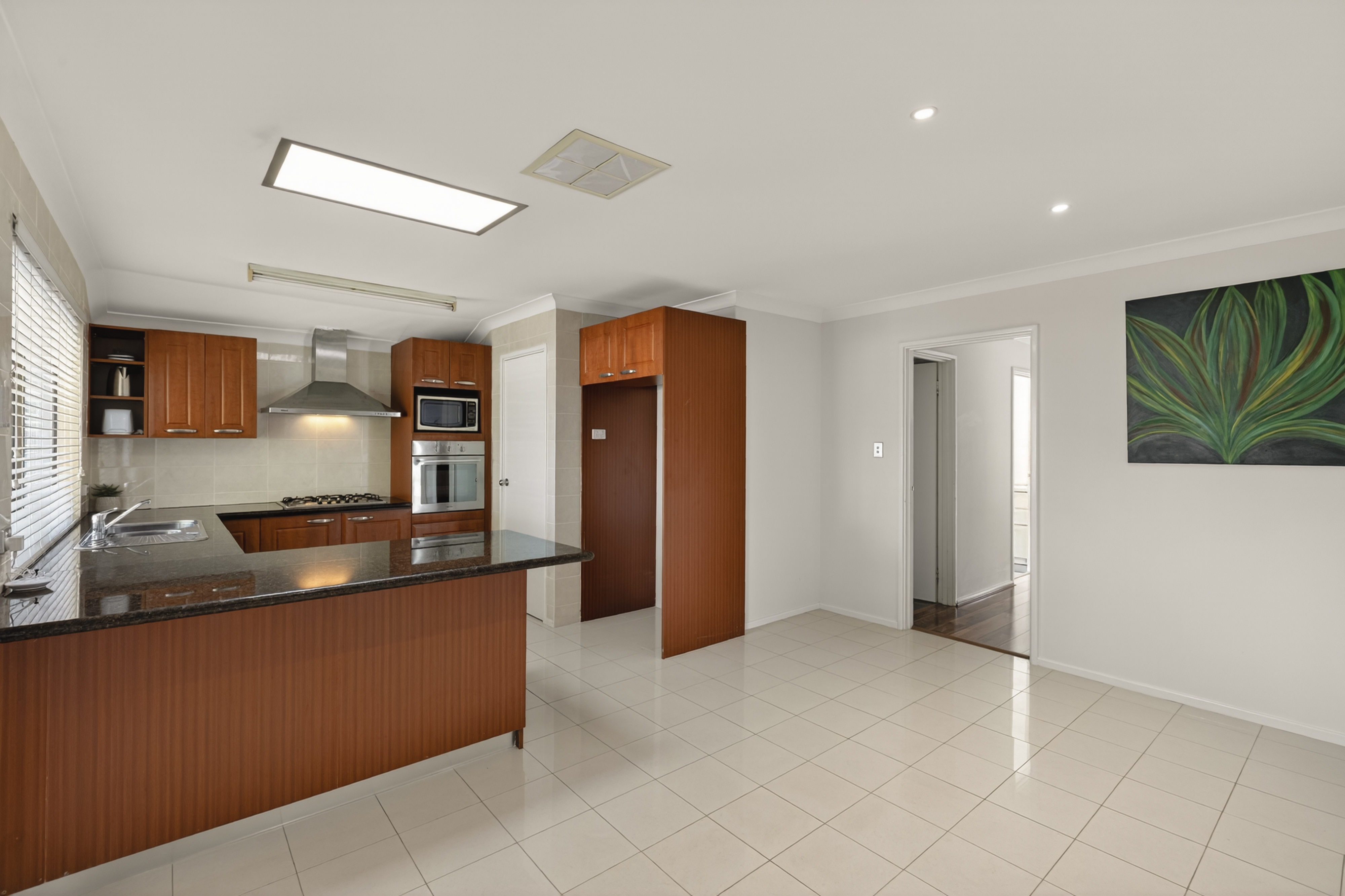 5 Coquina Close, HEATHRIDGE WA 6027, Heathridge - Thumbnail 5