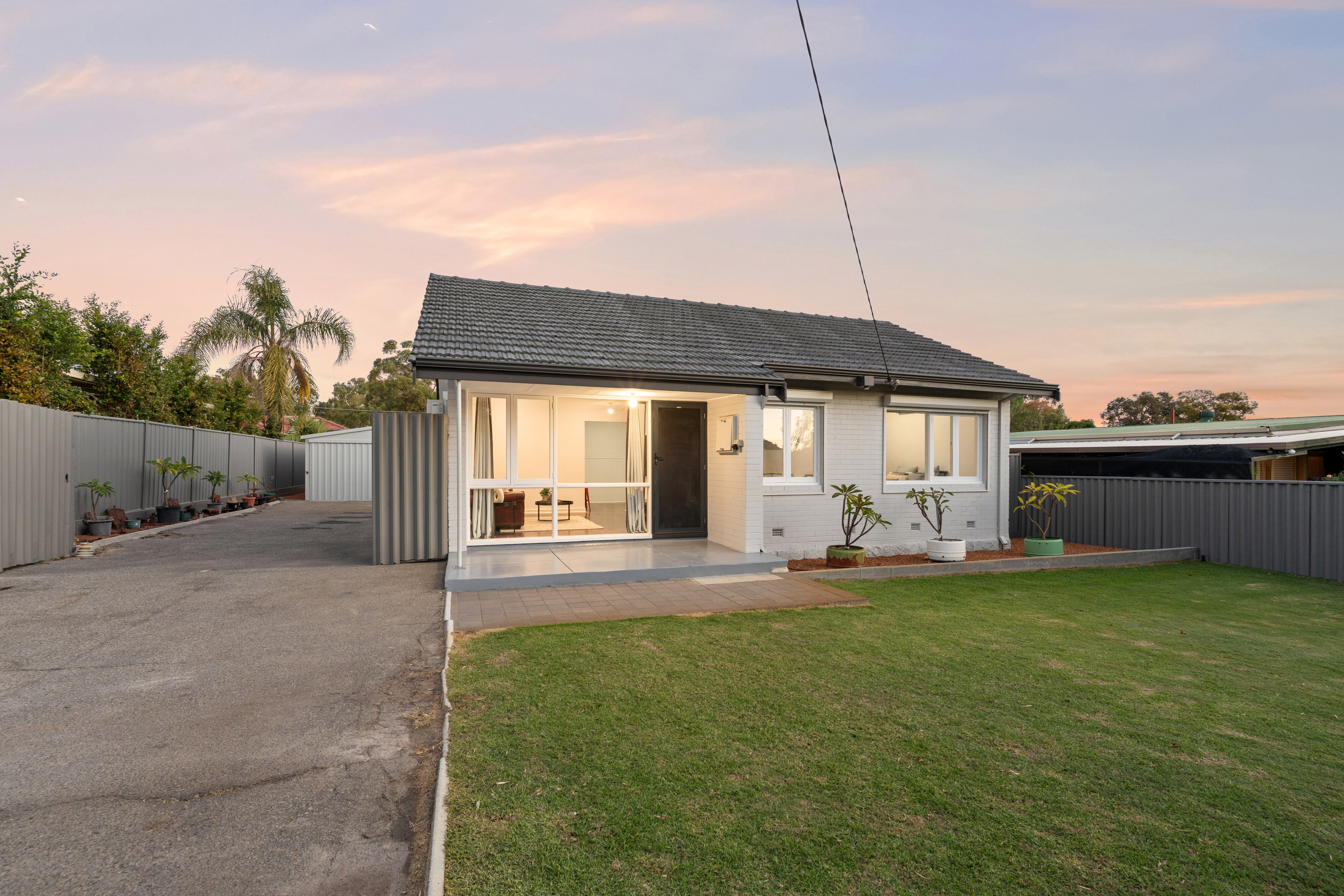 2 Kerwin Way, LOCKRIDGE WA 6054, Lockridge - Thumbnail 2