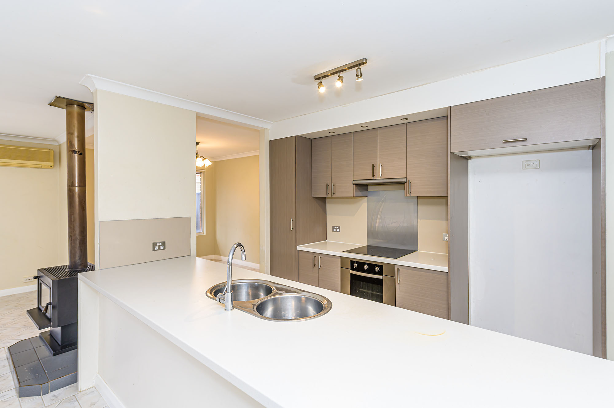41 Caledonia Ave, CURRAMBINE WA 6028, Currambine - Thumbnail 3