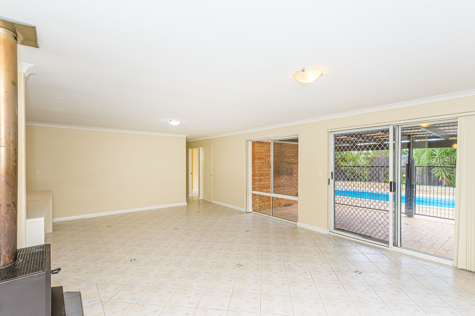41 Caledonia Ave, CURRAMBINE WA 6028, Currambine - Thumbnail 4