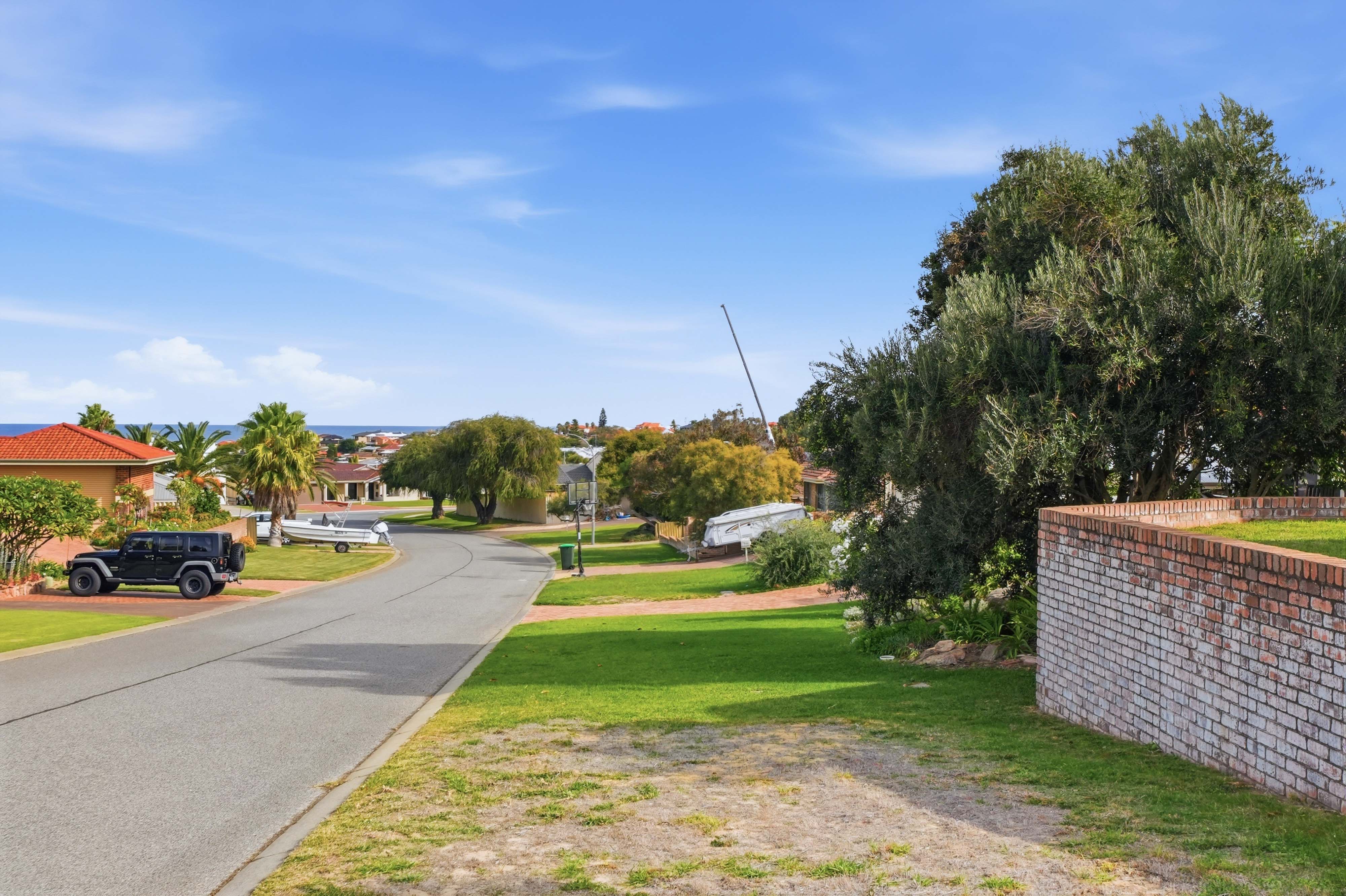 12 Palari Road, OCEAN REEF WA 6027, Ocean Reef - Thumbnail 2