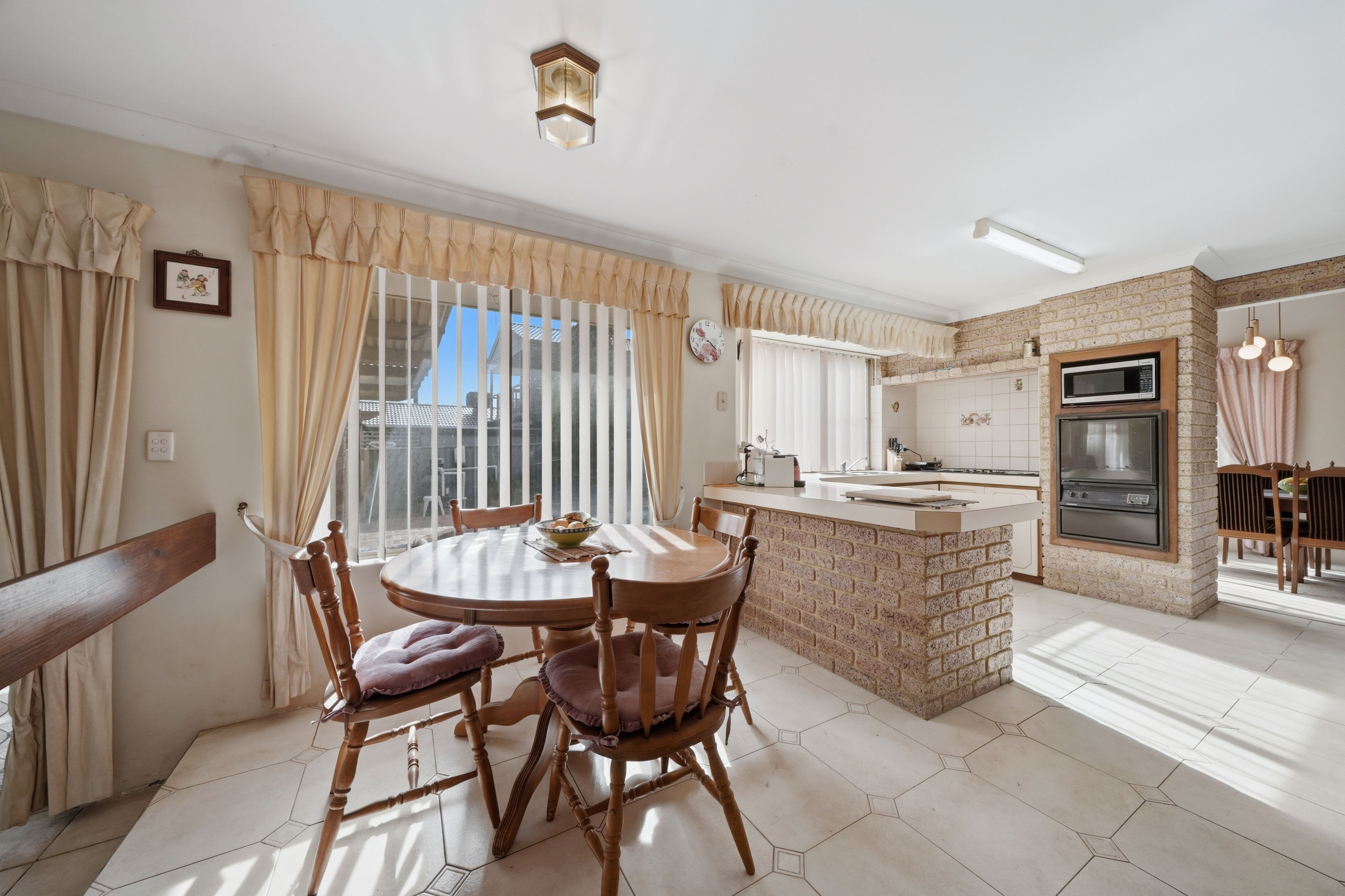 12 Palari Road, OCEAN REEF WA 6027, Ocean Reef - Thumbnail 7
