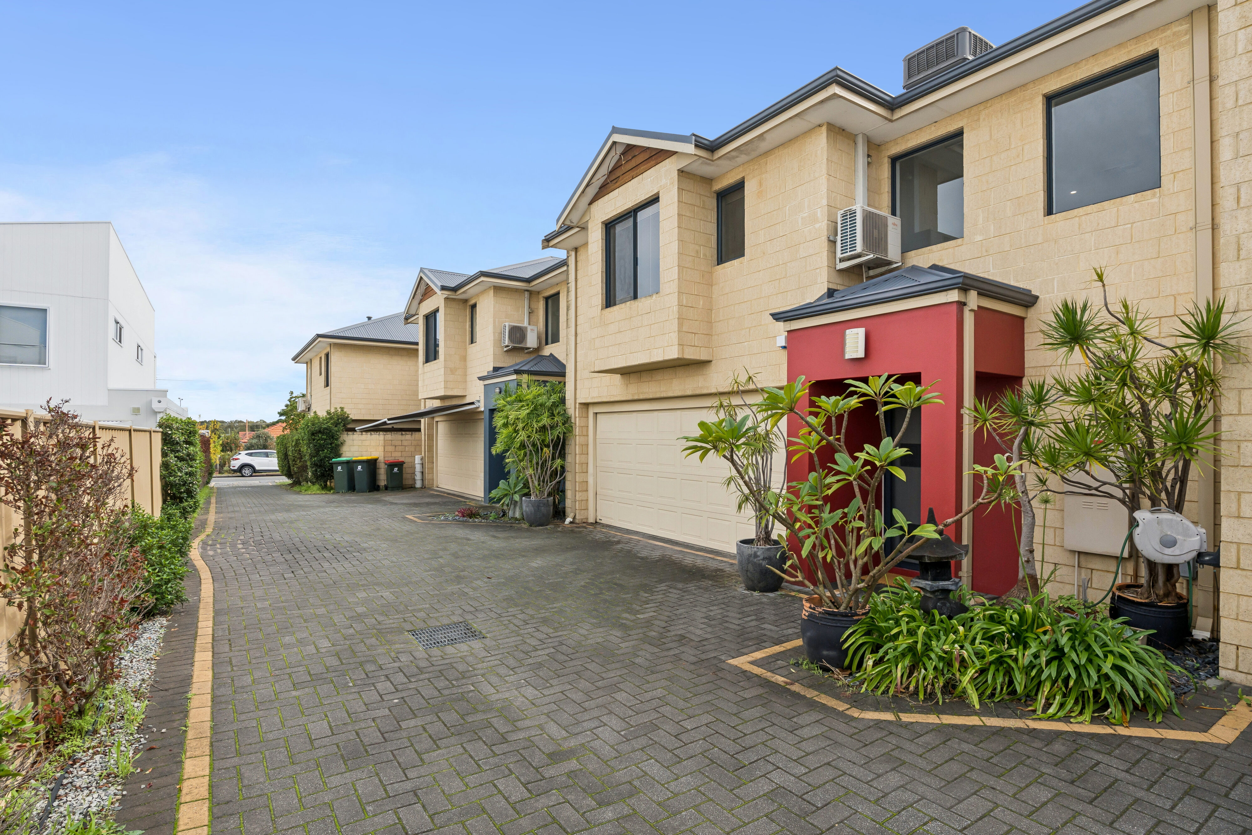 10C Pollard Street, GLENDALOUGH WA 6016, Glendalough - Image 1
