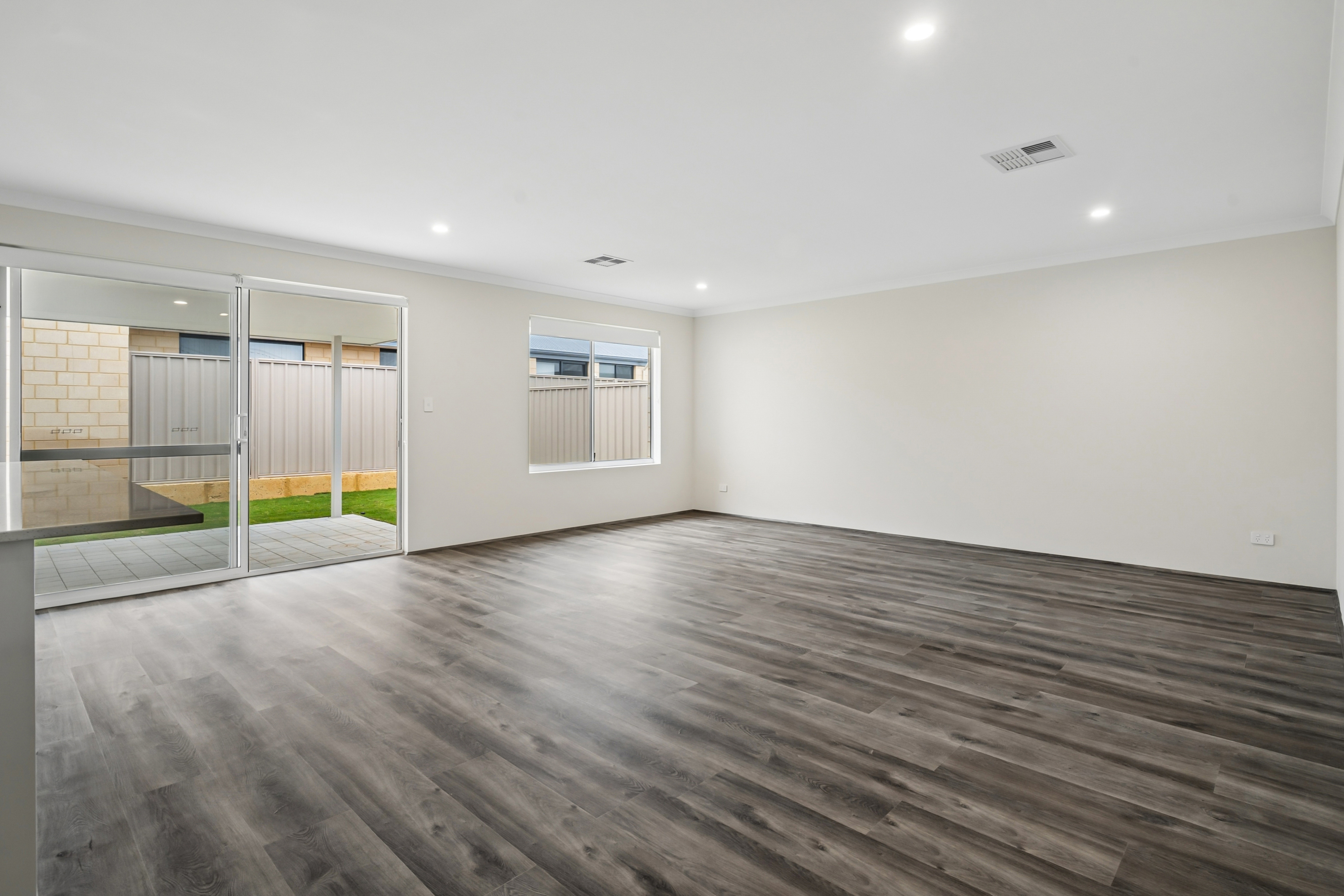 26 Dandelion Road, KARNUP WA 6176, Karnup - Thumbnail 5