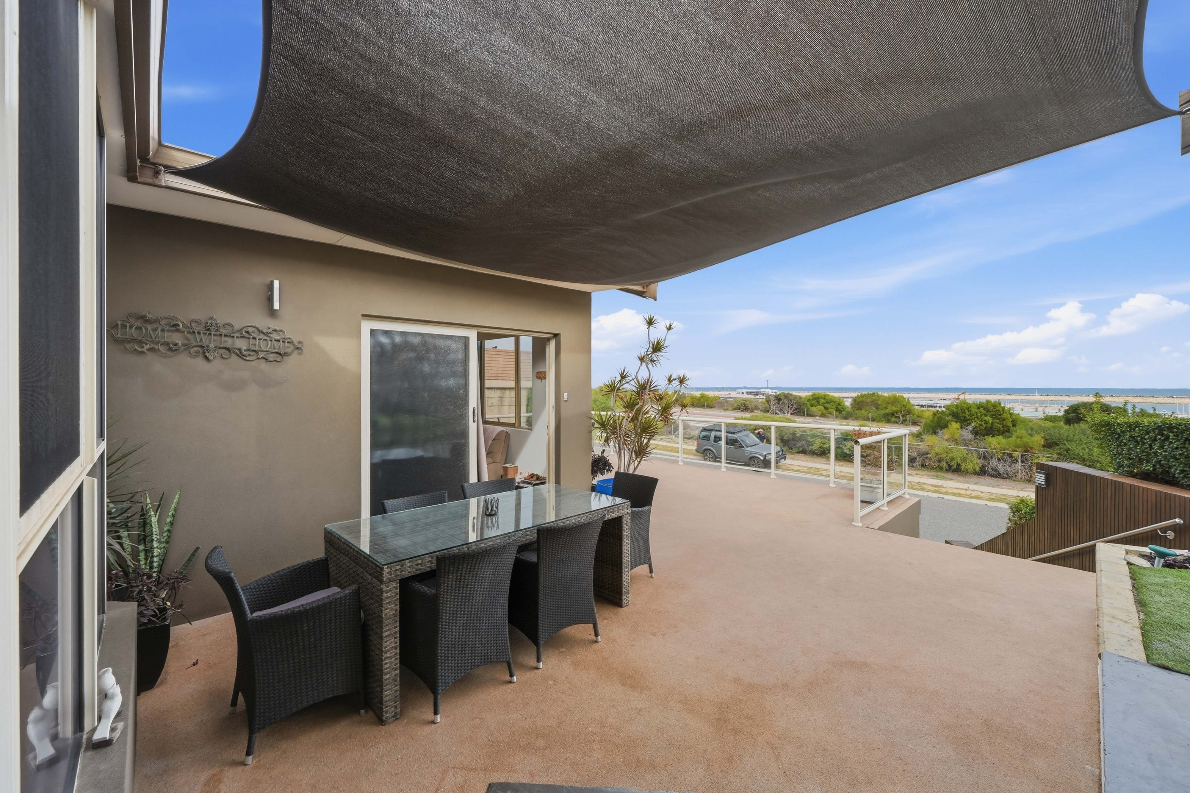 56 Southern Cross Circle, OCEAN REEF WA 6027, Ocean Reef - Thumbnail 4