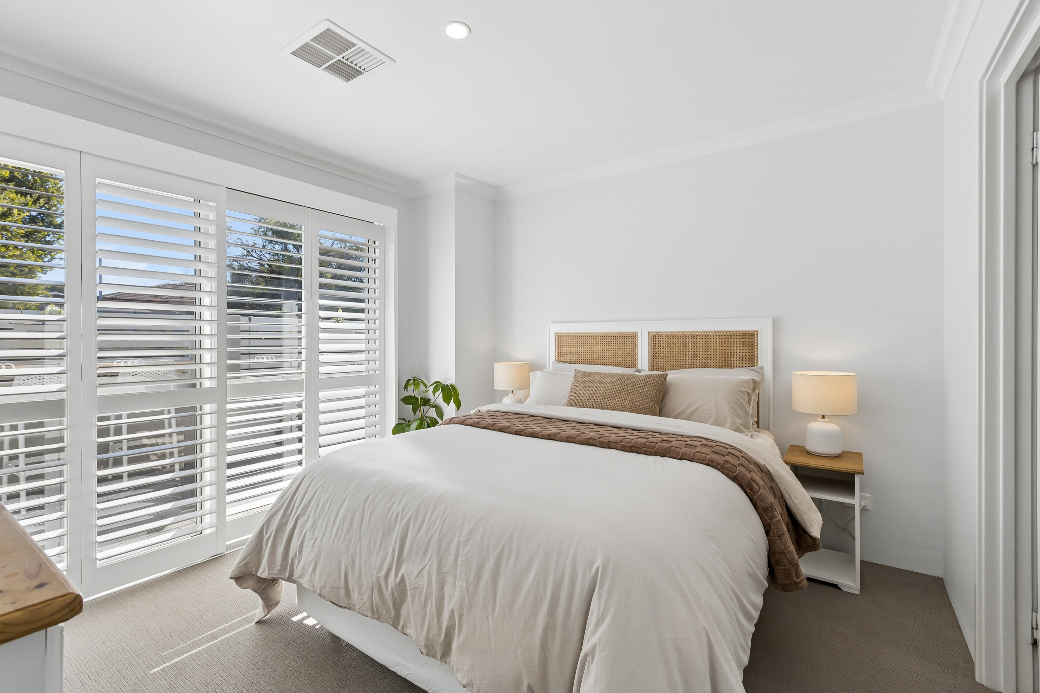 2 Faversham Way, HEATHRIDGE WA 6027, Heathridge - Thumbnail 2
