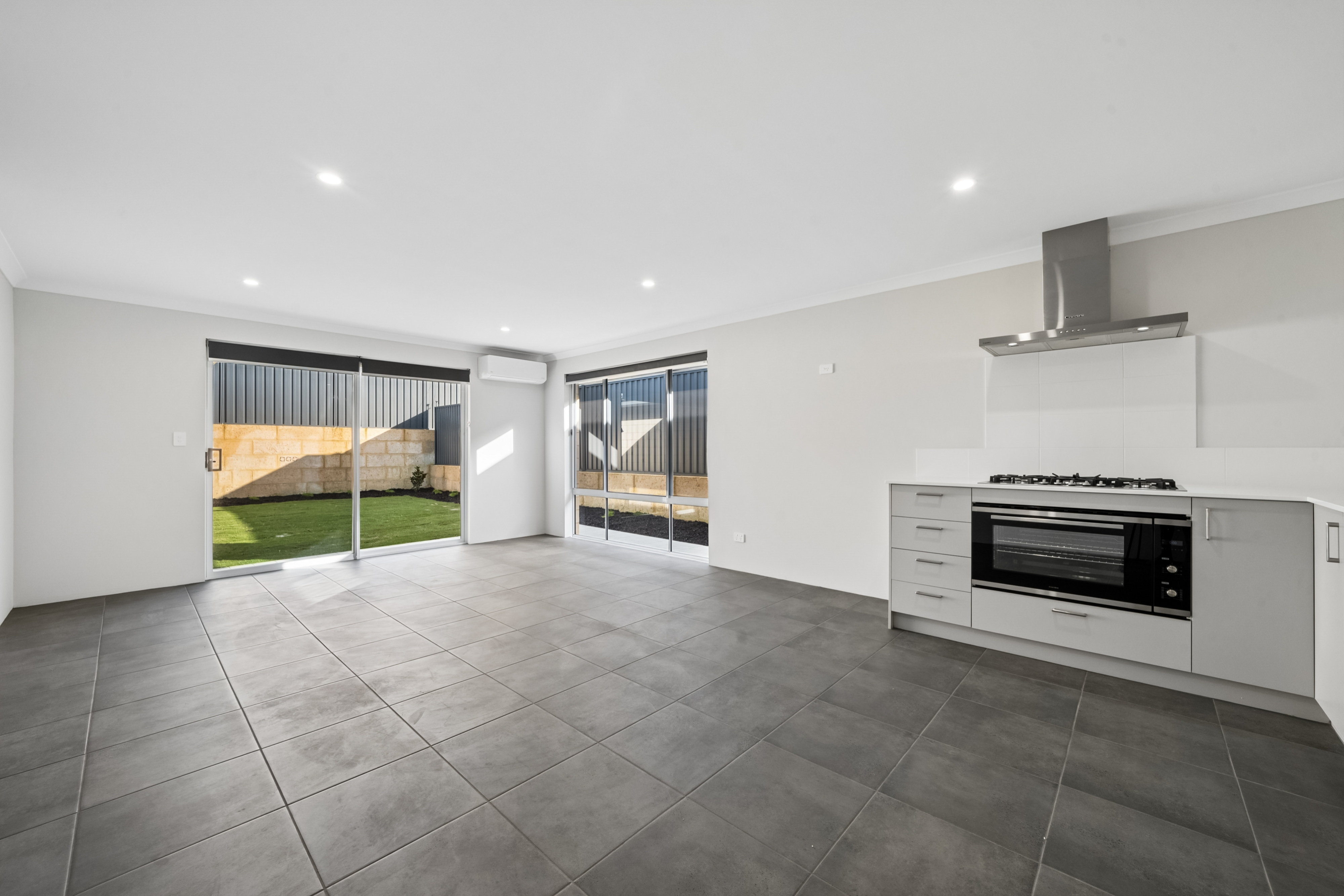 26 Tranquil Loop, BALDIVIS WA 6171, Baldivis - Thumbnail 2