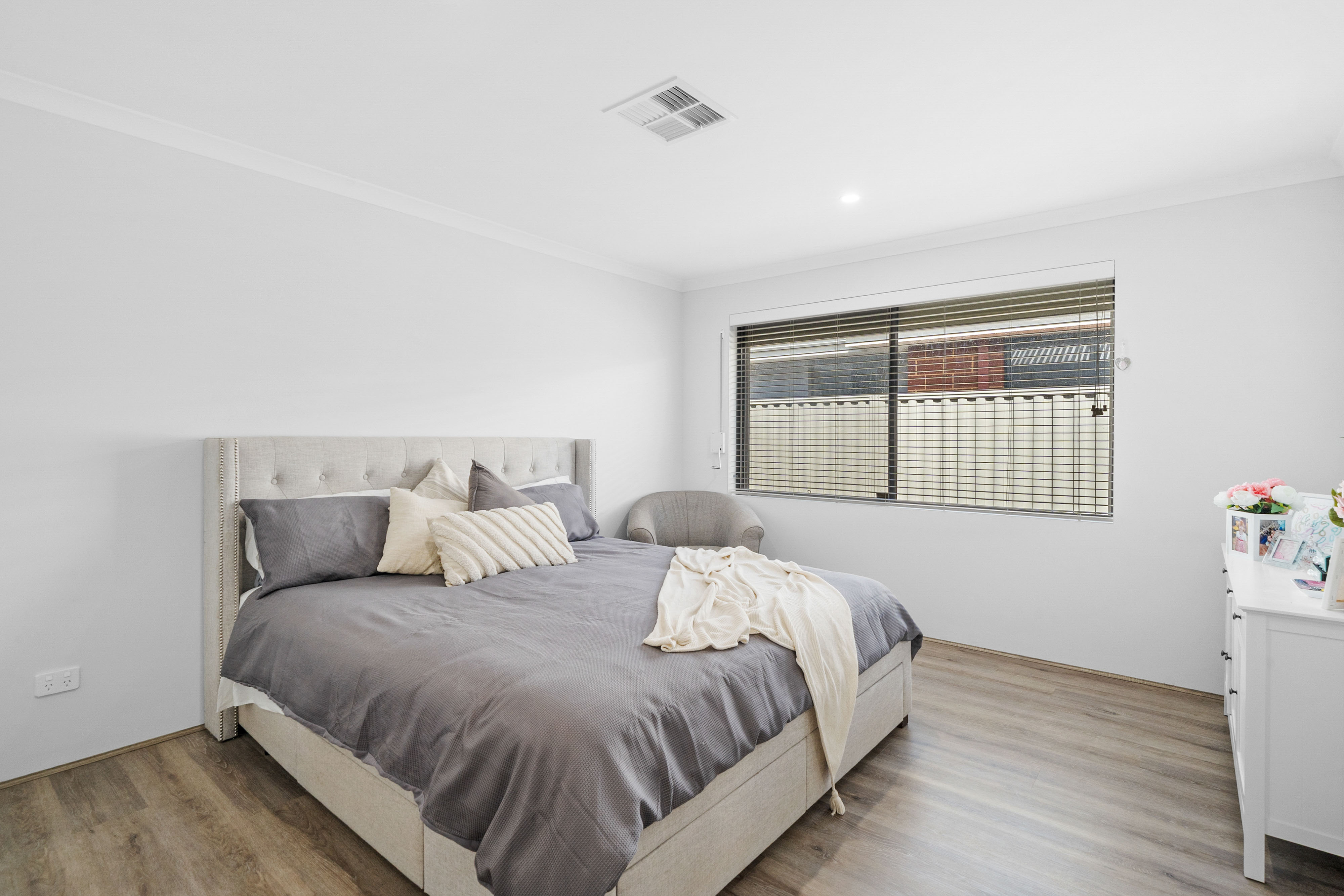 14 Landor Street, SOUTH YUNDERUP WA 6208, South Yunderup - Thumbnail 2