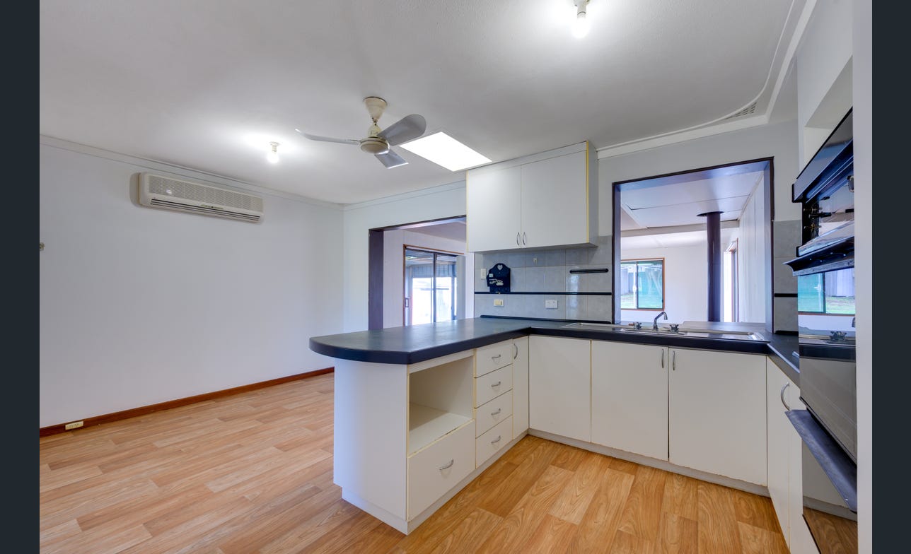 Charming Home with Development Upside (R100), 38 Anstruther Road, MANDURAH WA 6210, Mandurah - Thumbnail 7