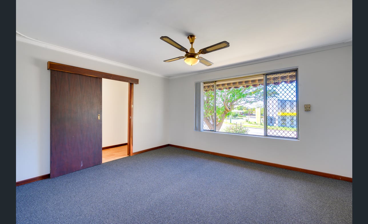 Charming Home with Development Upside (R100), 38 Anstruther Road, MANDURAH WA 6210, Mandurah - Thumbnail 5