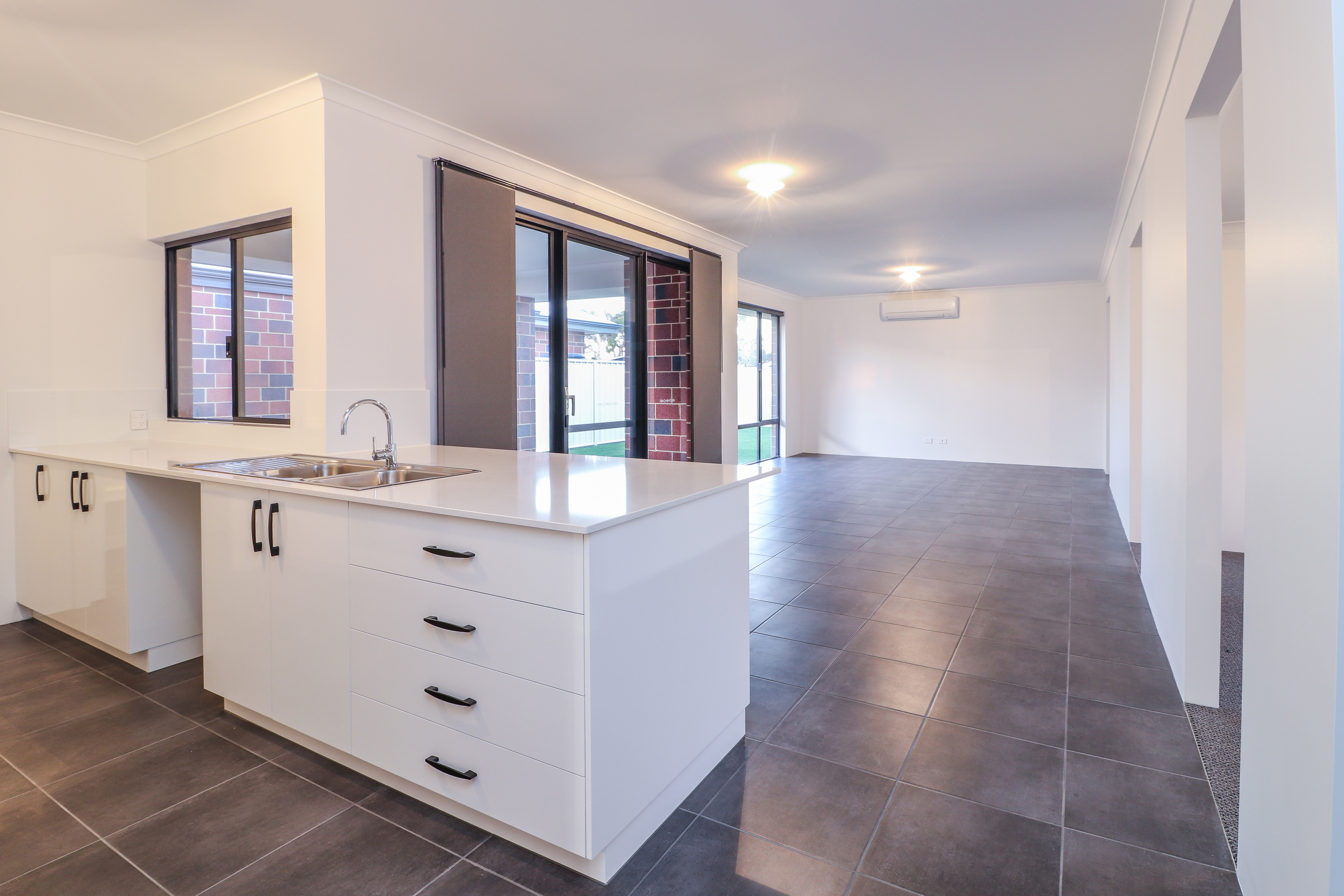 9 Camargo  Loop, DUNSBOROUGH WA 6281, Dunsborough - Thumbnail 4