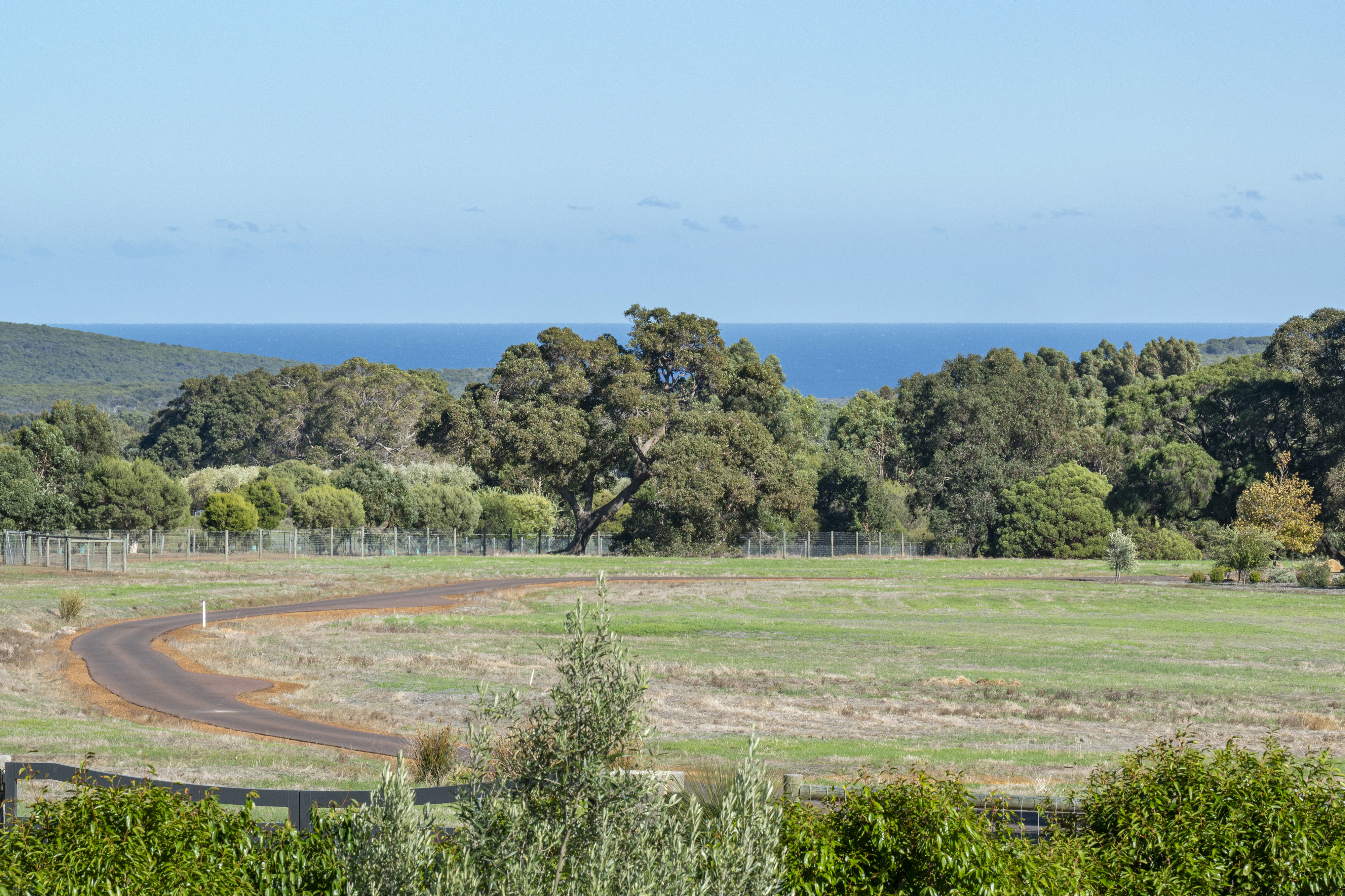 24 Grasstree Place, YALLINGUP WA 6282, Yallingup - Thumbnail 4