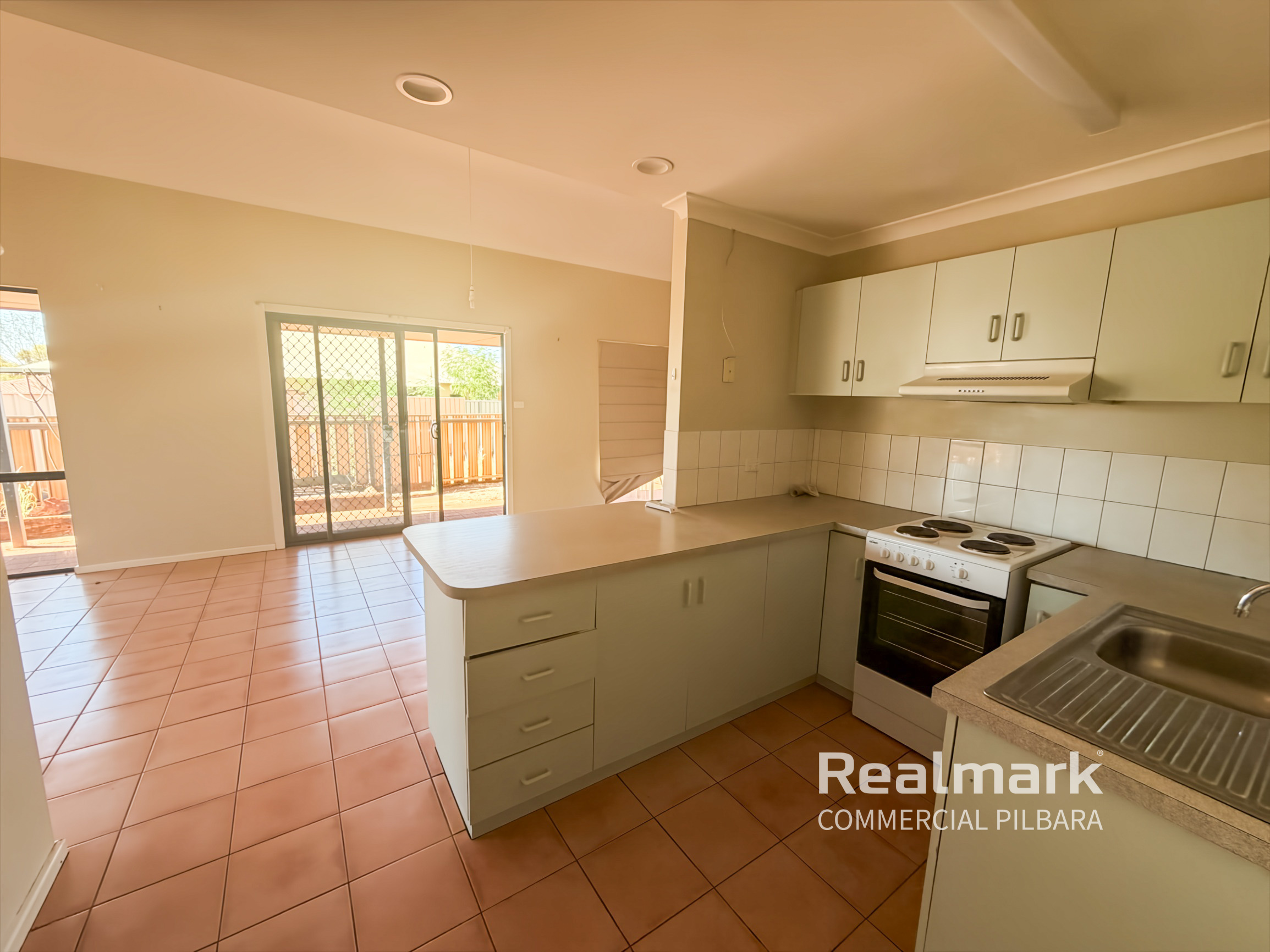 3/6 Nardoo Loop, NEWMAN WA 6753, Newman - Thumbnail 3
