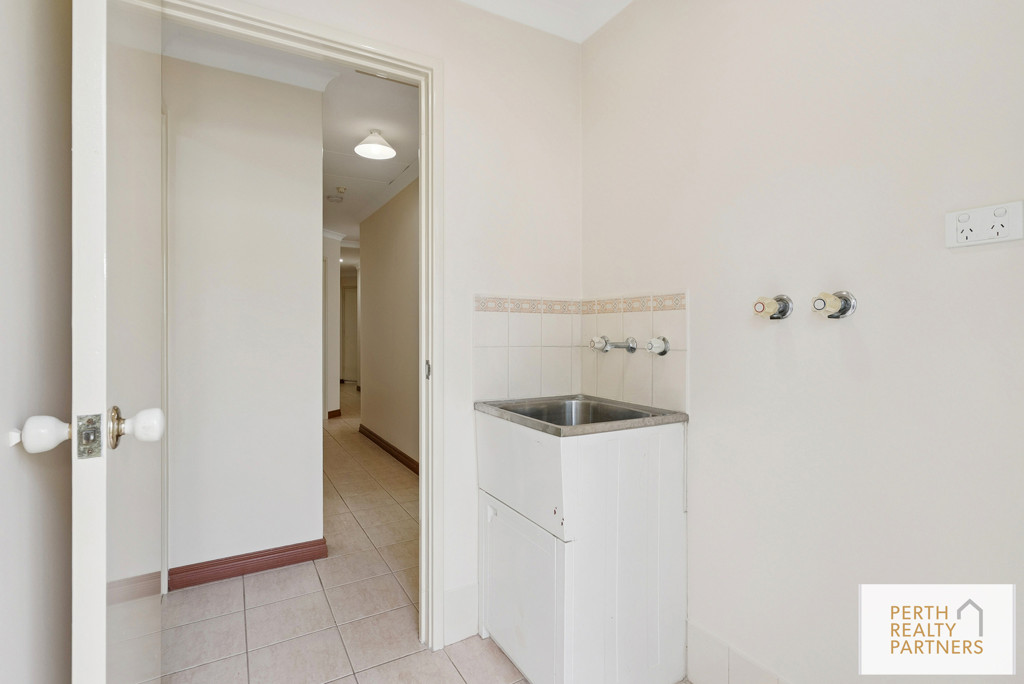 27B Ensign Dale, Kelmscott WA
