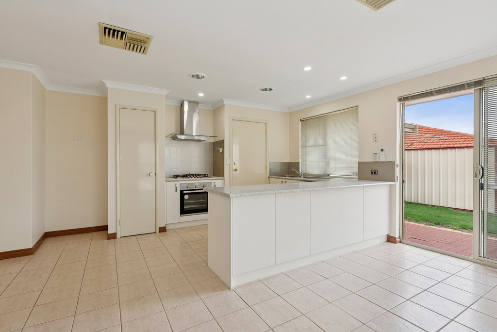 27B Ensign Dale, Kelmscott WA