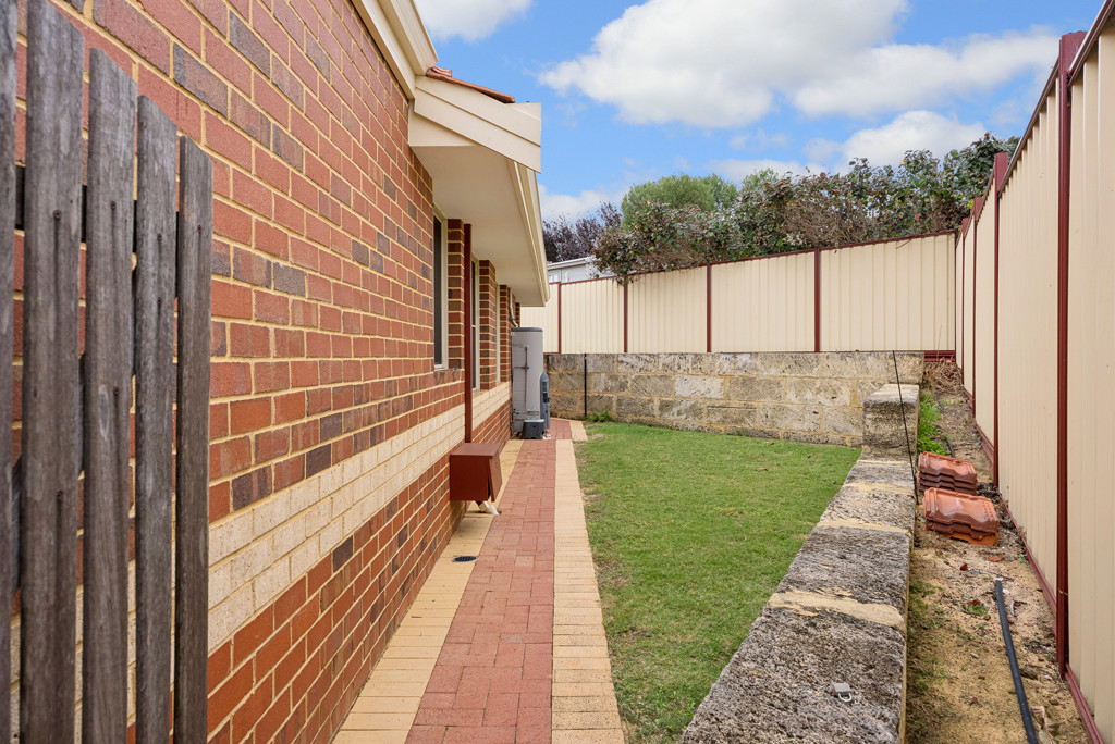 27B Ensign Dale, Kelmscott WA