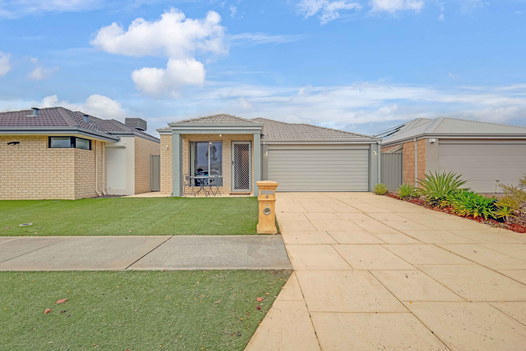 Modern 3x2 Home | No Strata Fees | No Common Areas