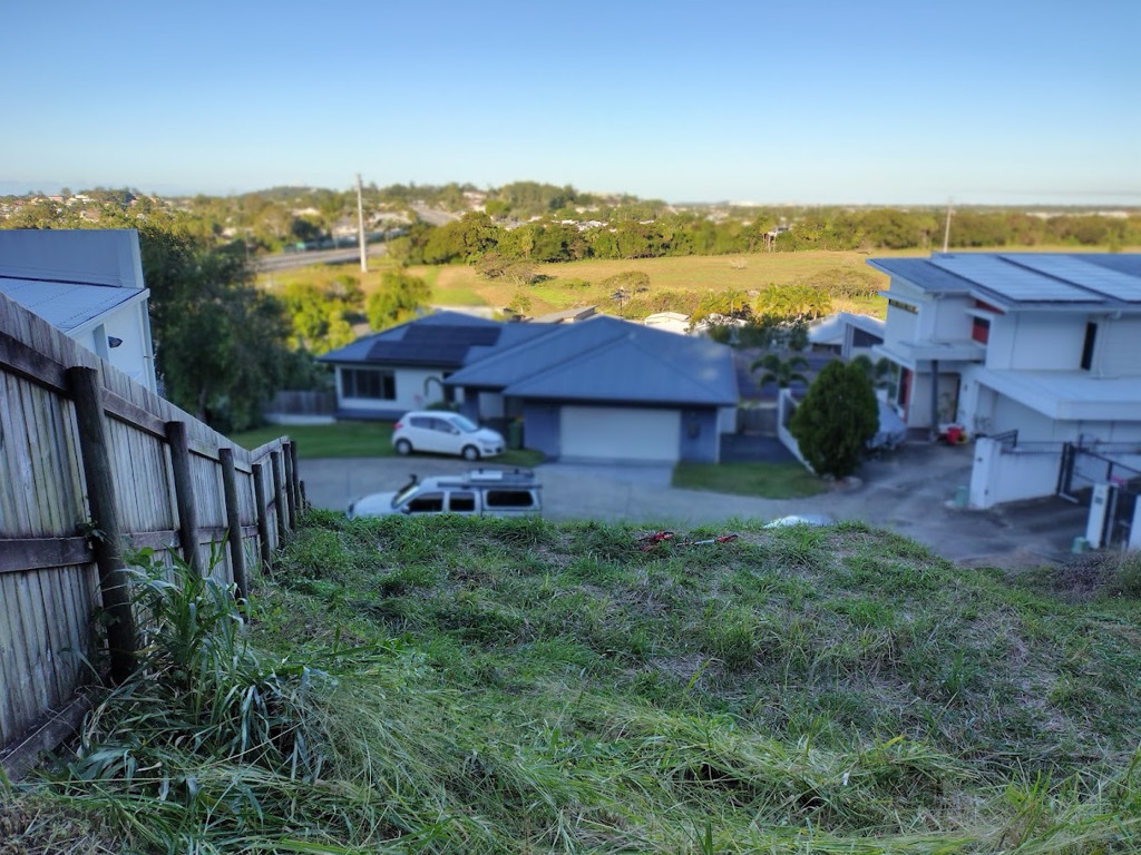77 Cinnamon Drive, Glenella QLD — photo 2 of 6