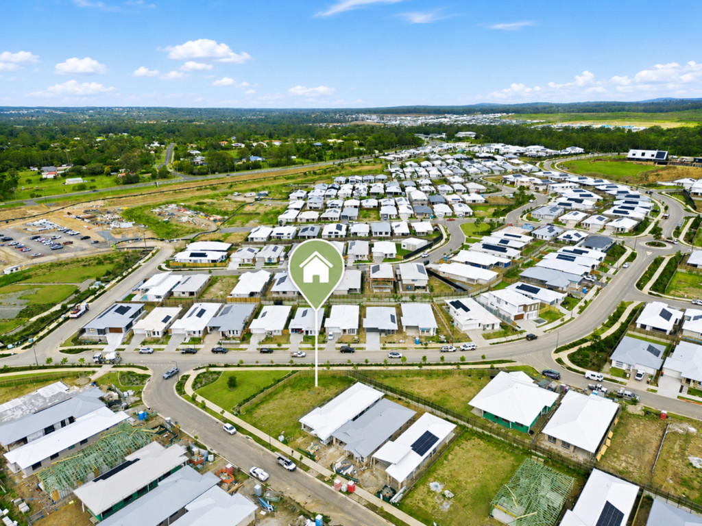 1 Rosella Circuit, Morayfield QLD — photo 5 of 8