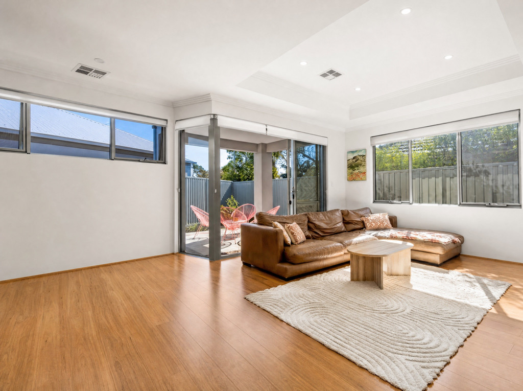 32 Wheyland Street, Willagee WA — photo 5 of 8