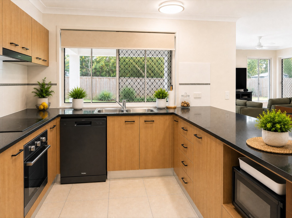 54 Charlton Crescent, Ormeau QLD — photo 6 of 8