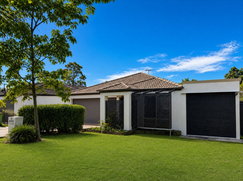 54 Charlton Crescent, Ormeau QLD — photo 2 of 8