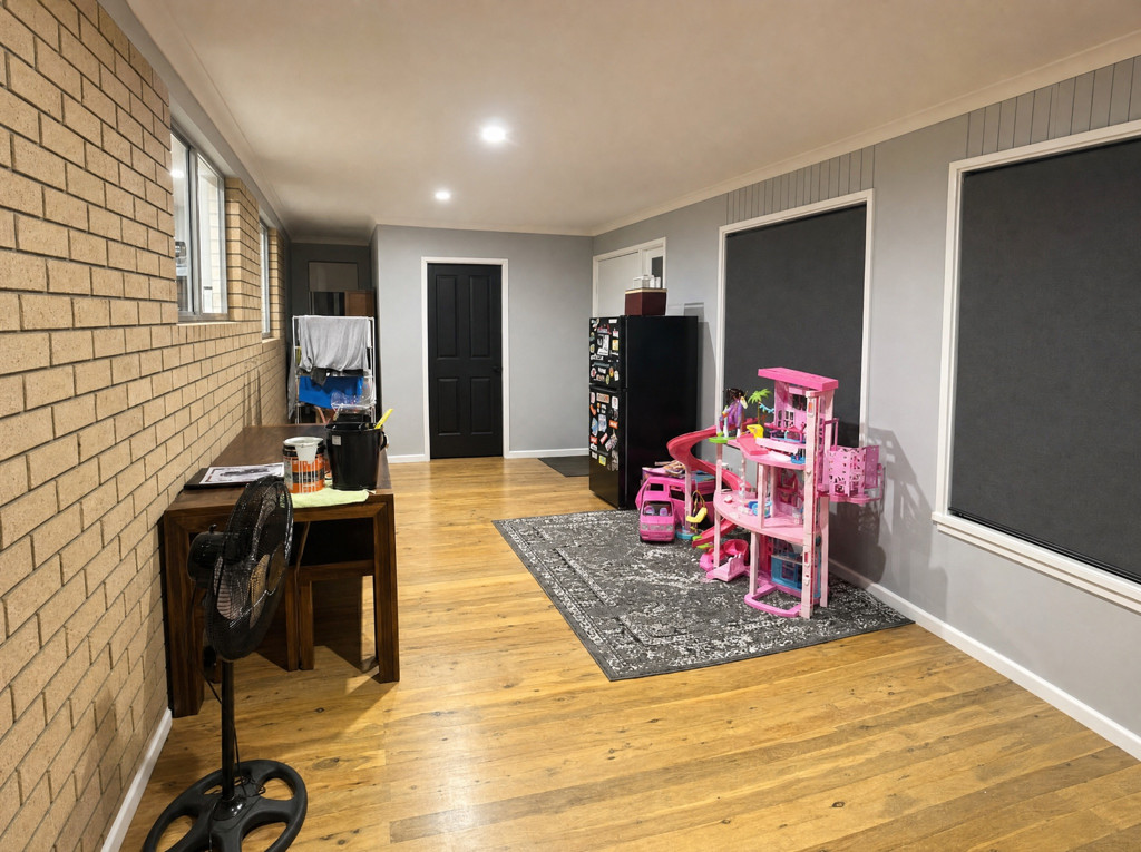 50 Kibbler Street, Cowra NSW — photo 3 of 8