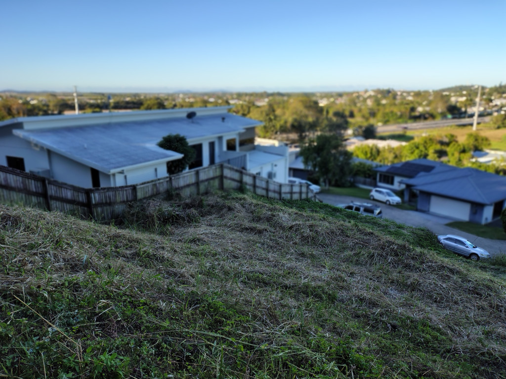 77 Cinnamon Drive, Glenella QLD — photo 5 of 8