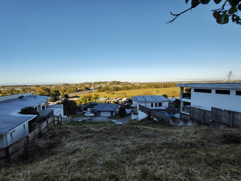 77 Cinnamon Drive, Glenella QLD — photo 6 of 8