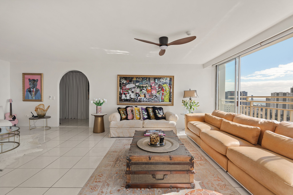 26c/2 Riverview Parade, Surfers Paradise QLD — photo 4 of 8
