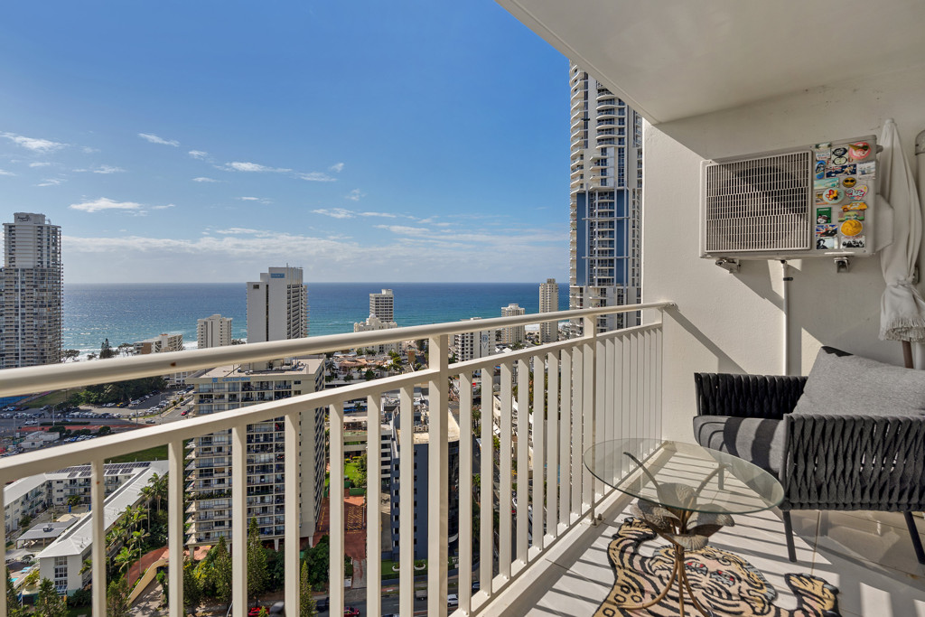 26c/2 Riverview Parade, Surfers Paradise QLD — photo 5 of 8