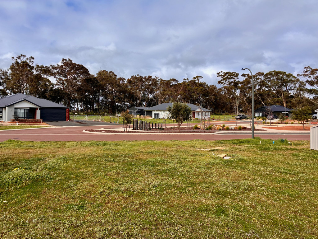 4 Melody Circuit, Cowaramup WA — photo 7 of 8