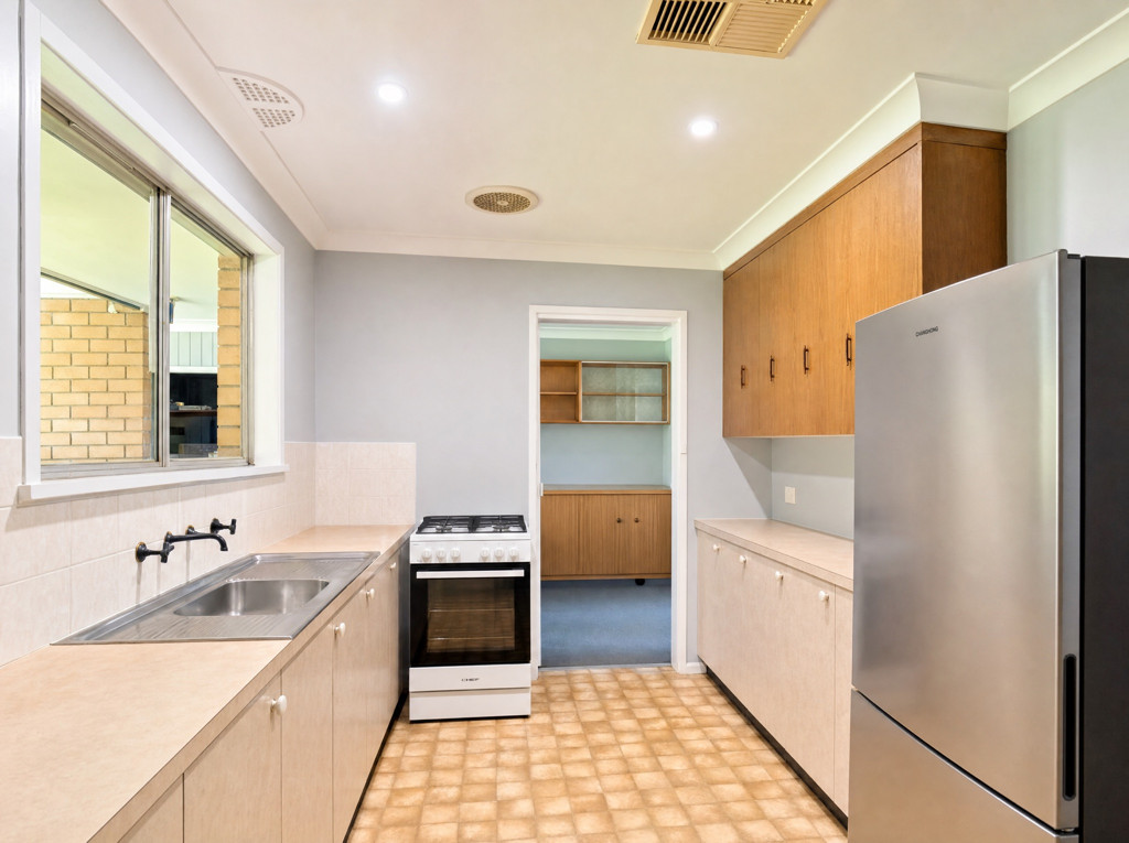 50 Kibbler Street, Cowra NSW — photo 4 of 8