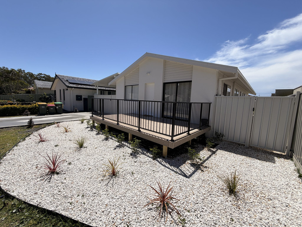 11 Guy Avenue, Forster NSW — photo 8 of 8