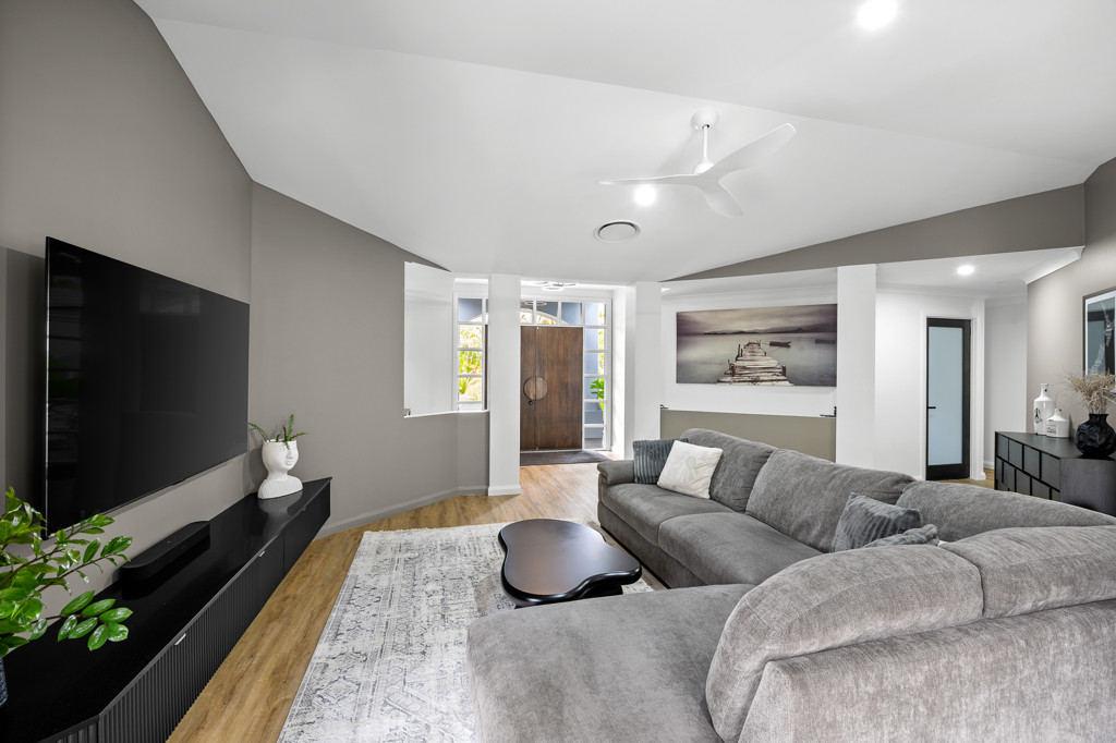 21 Feathertail Court, Tewantin QLD — photo 5 of 8